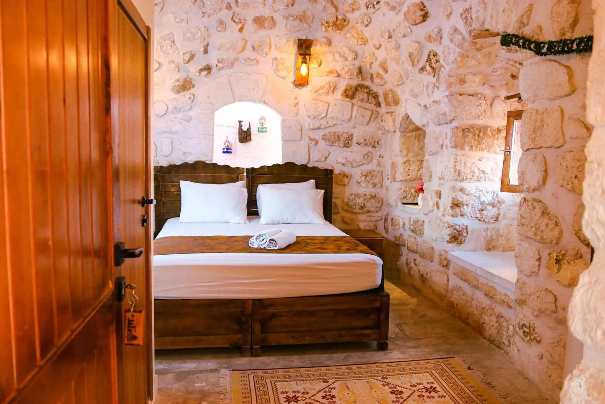 Photo of the whole room, Bed in Mons Masius Hotel Teras