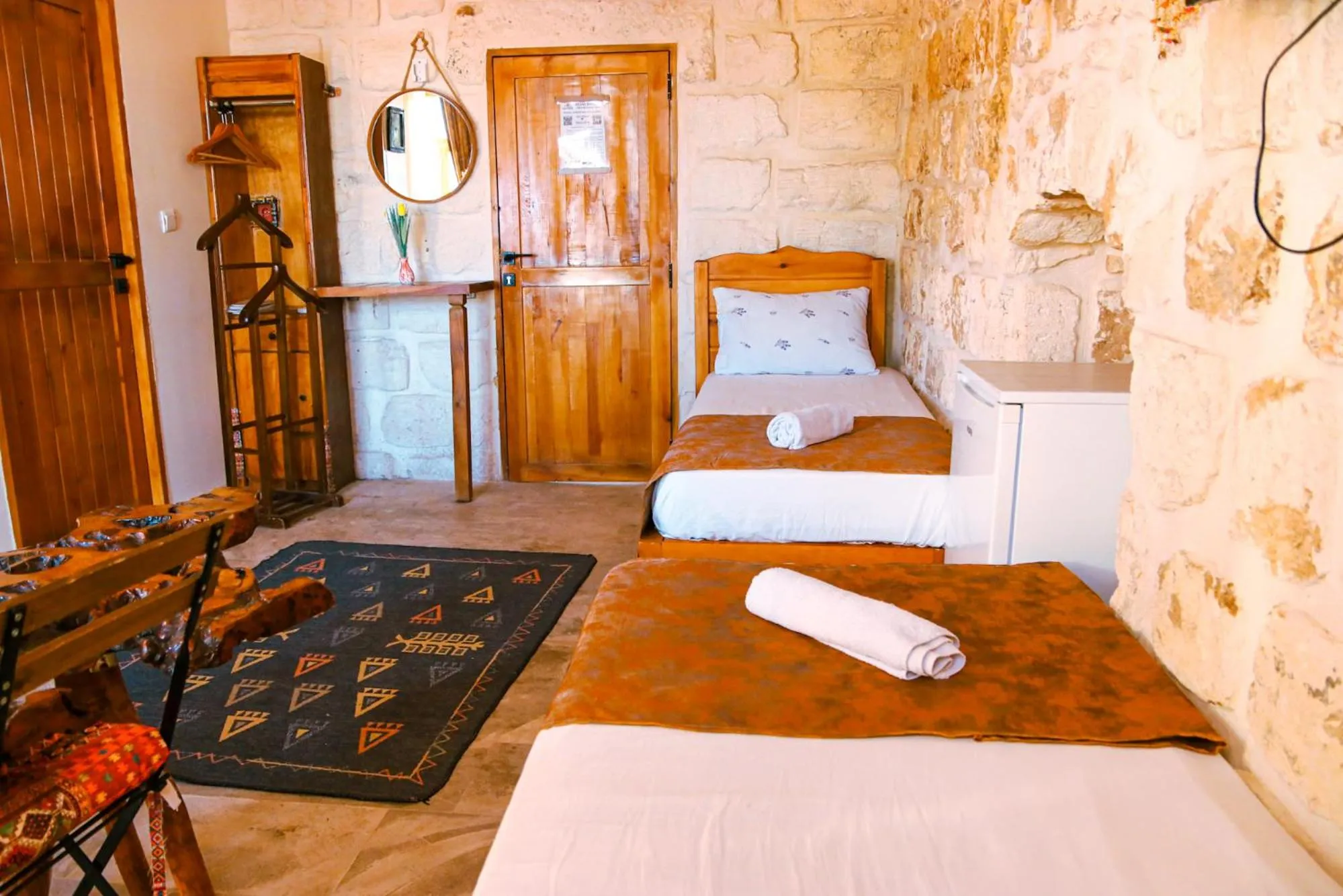 Photo of the whole room, Bed in Mons Masius Hotel Teras