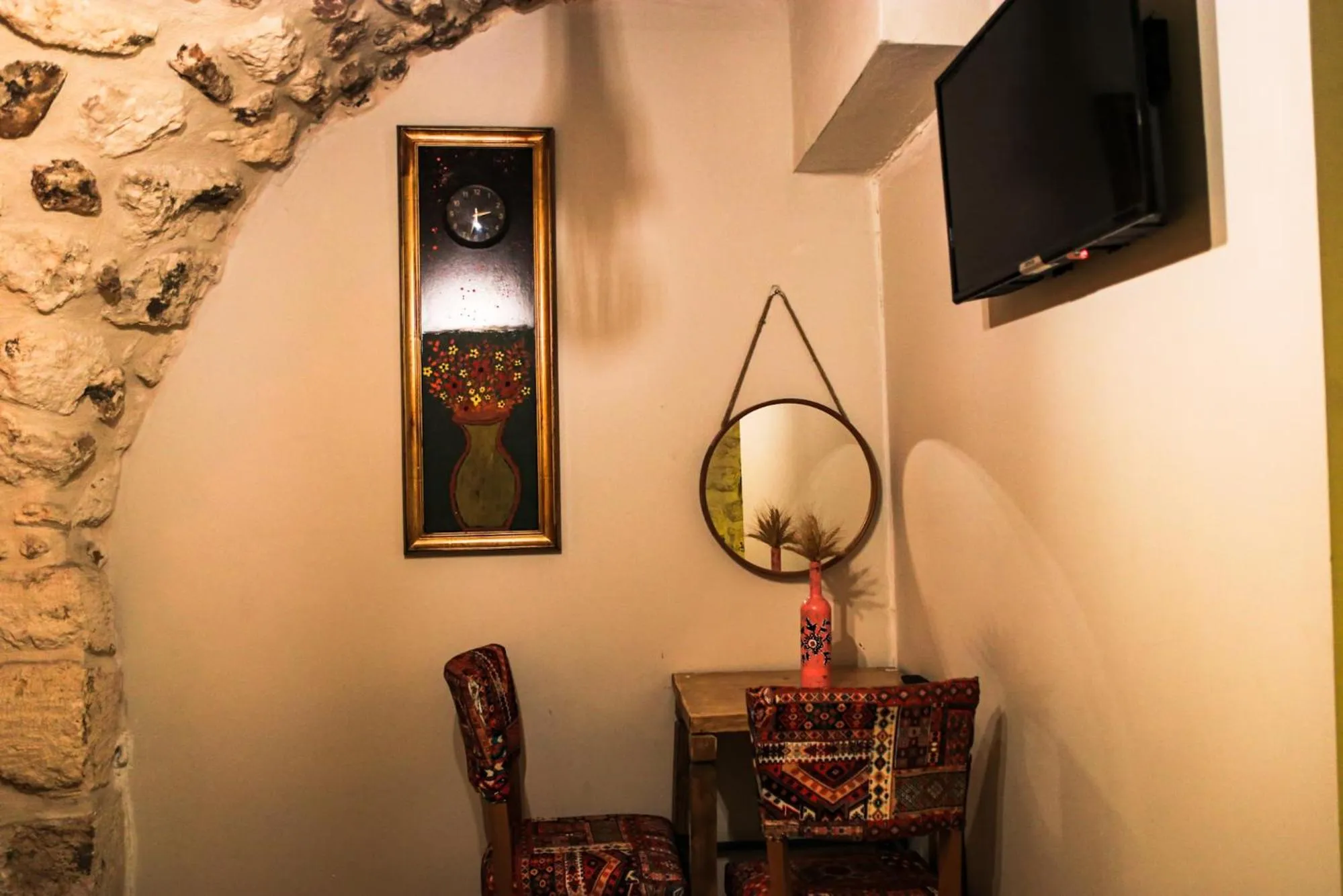 TV and multimedia in Mons Masius Hotel Teras