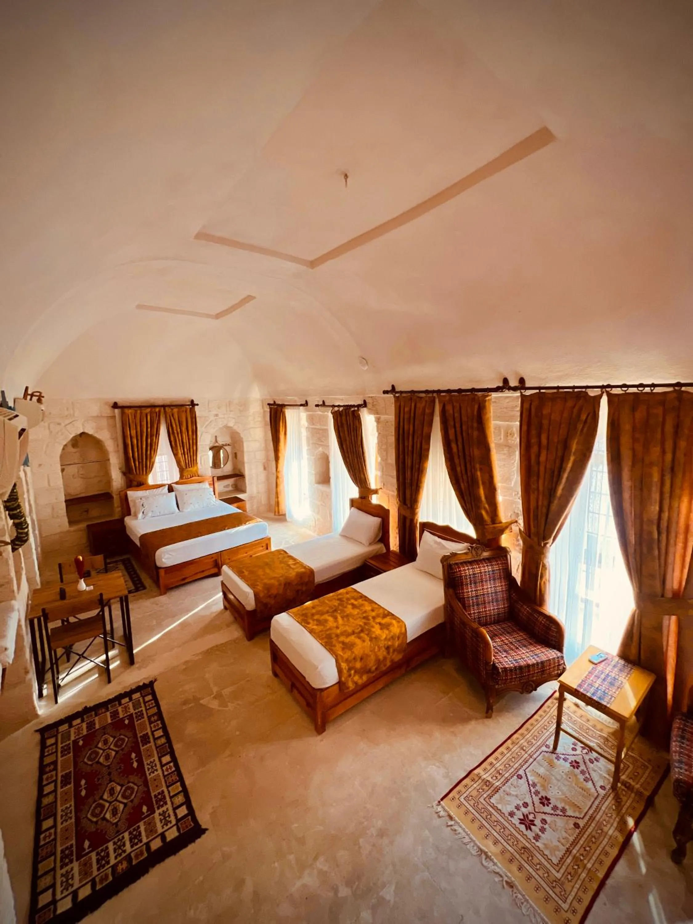 Photo of the whole room, Bed in Mons Masius Hotel Teras