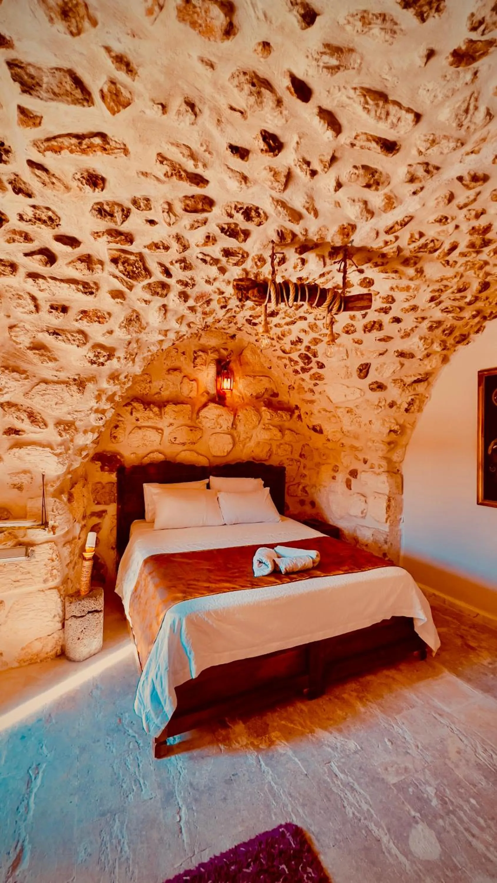 Photo of the whole room, Bed in Mons Masius Hotel Teras