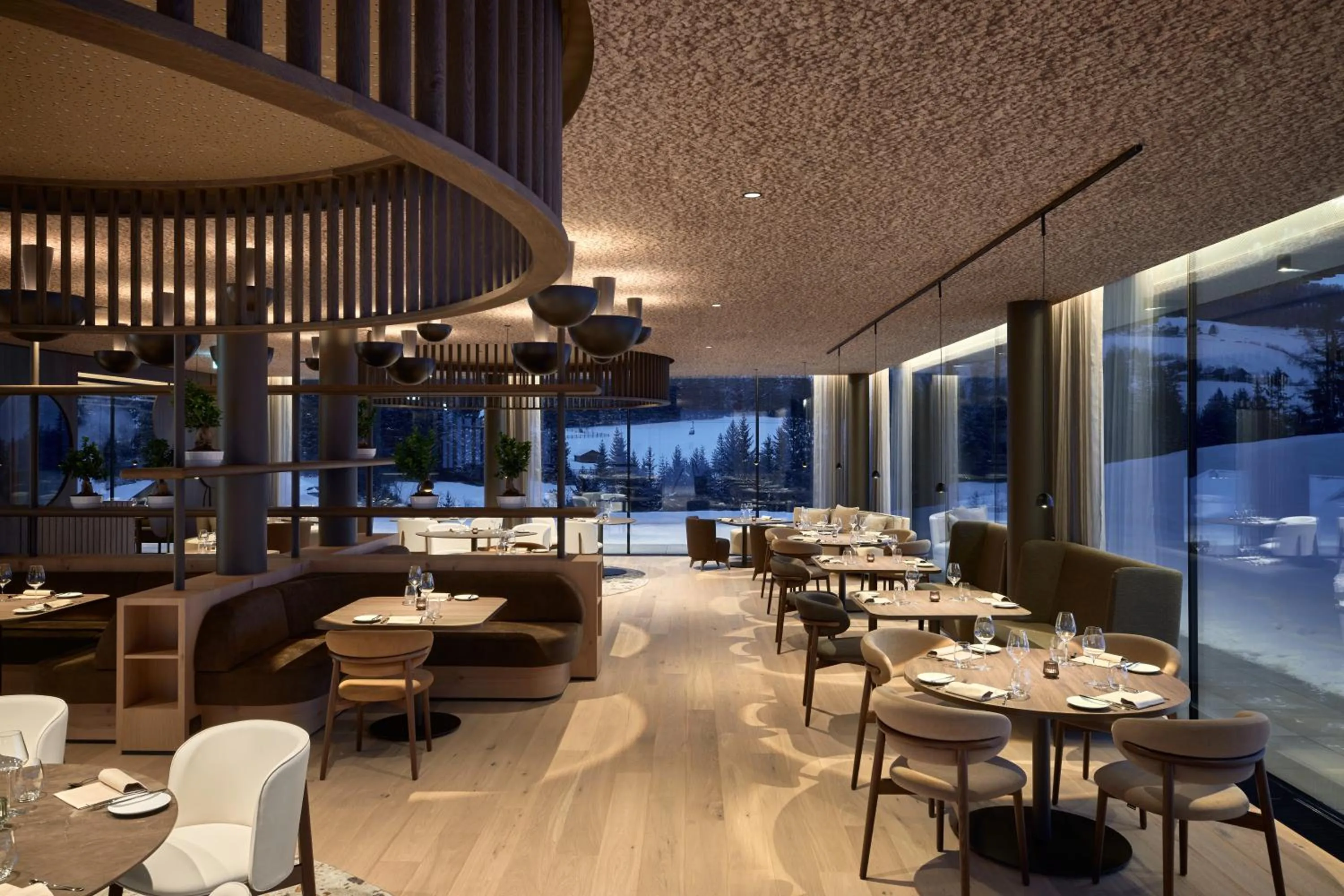 Restaurant/places to eat in Badia Hill