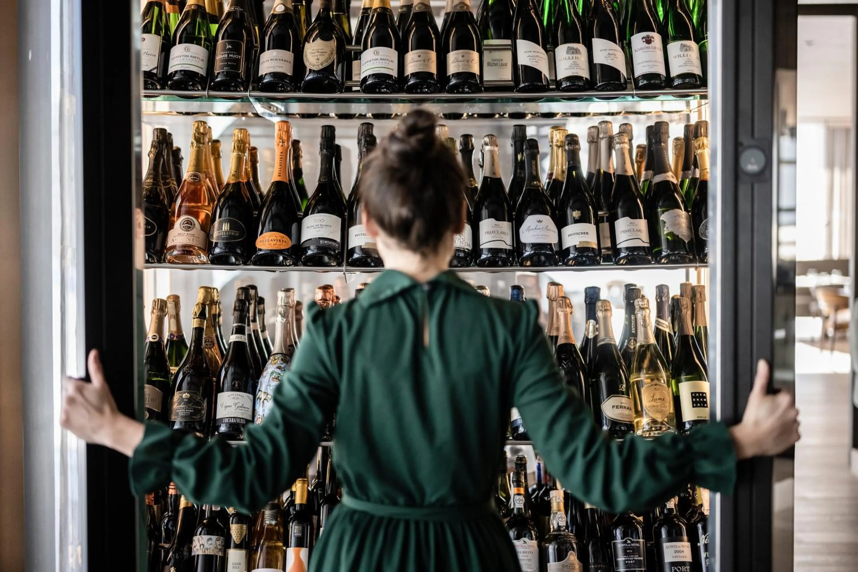 Restaurant/places to eat in Badia Hill