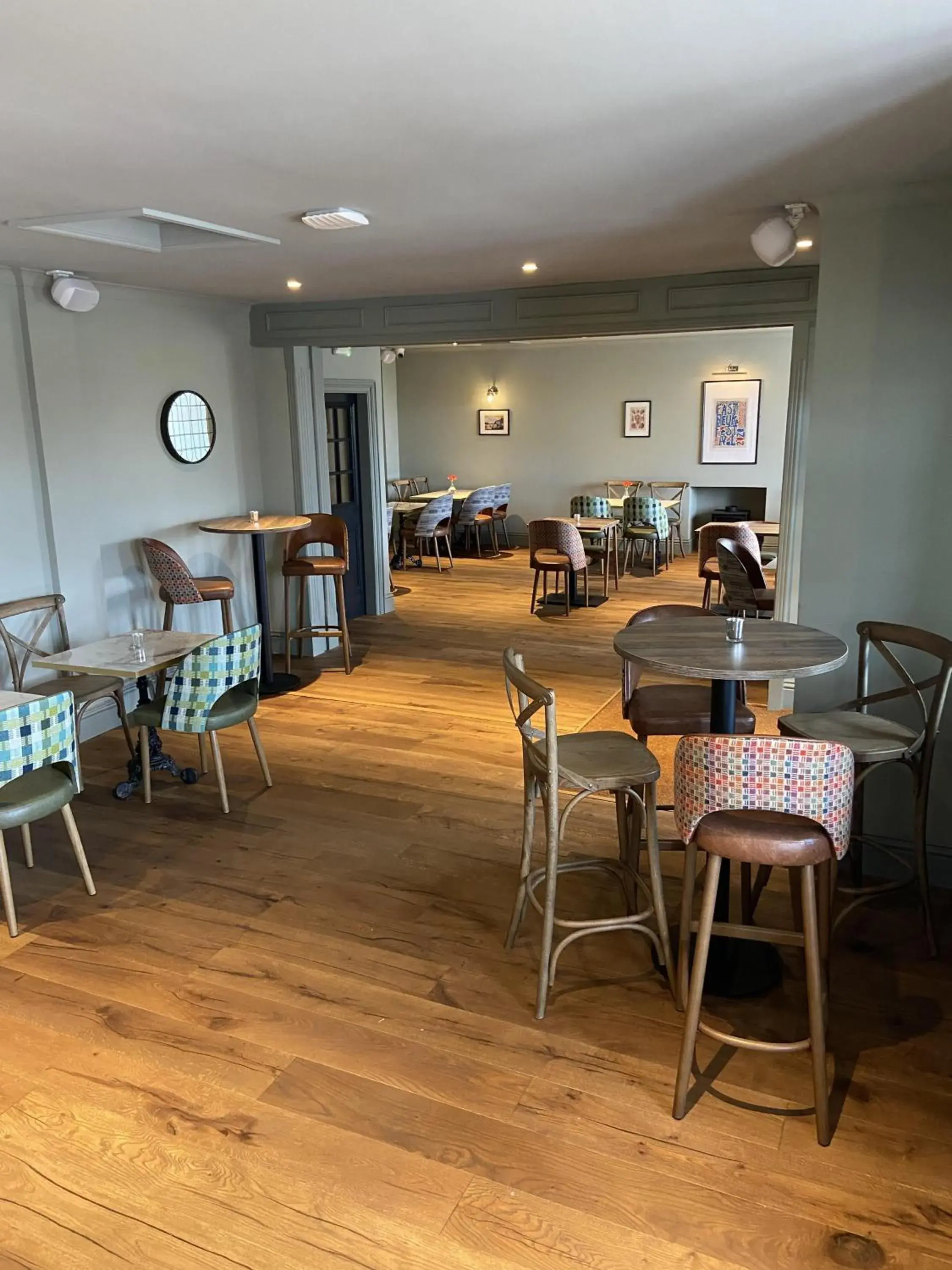 Lounge or bar in Balcomie Links Hotel Lounge or bar in Balcomie Links Hotel