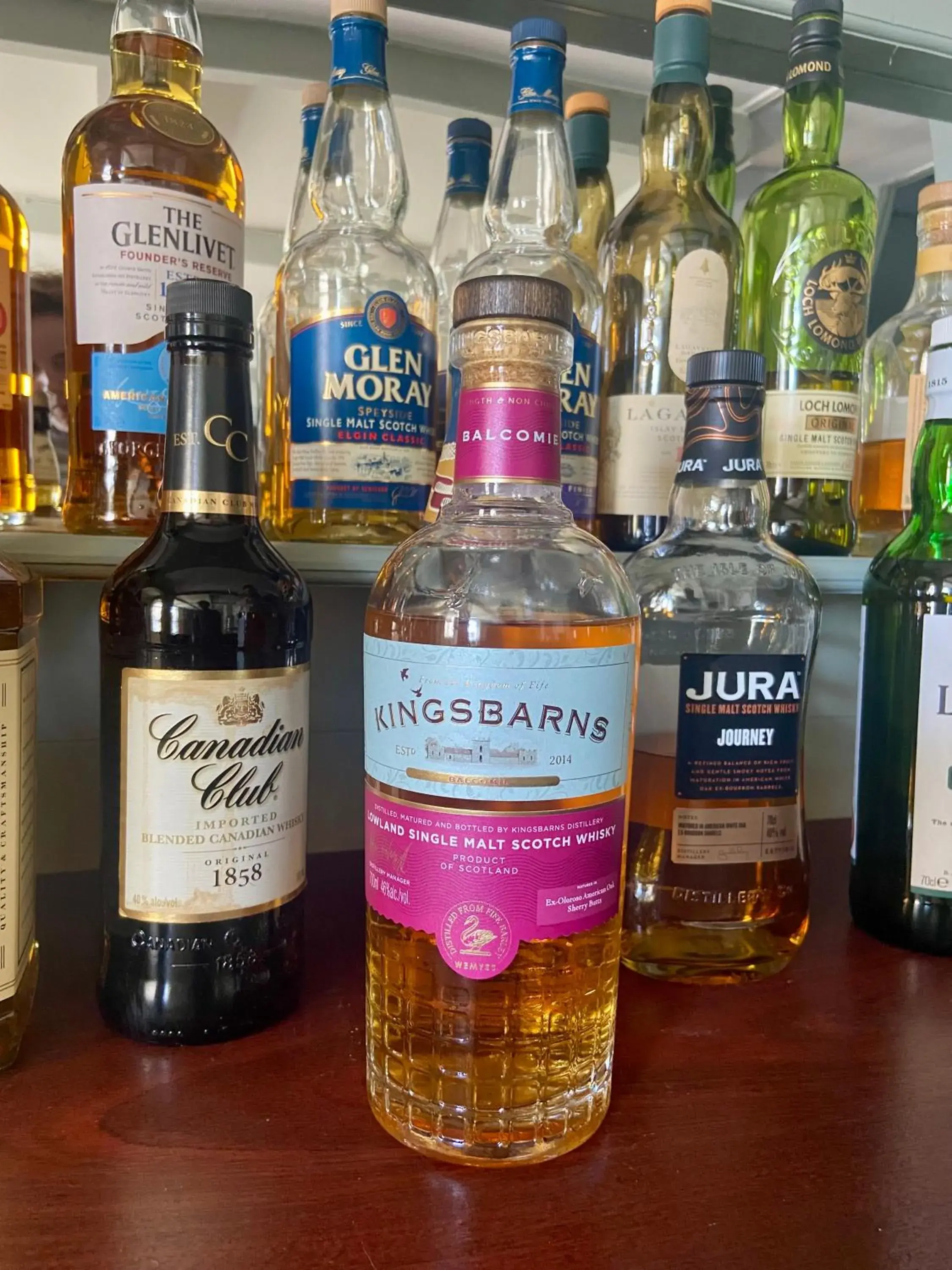 Lounge or bar in Balcomie Links Hotel Lounge or bar in Balcomie Links Hotel