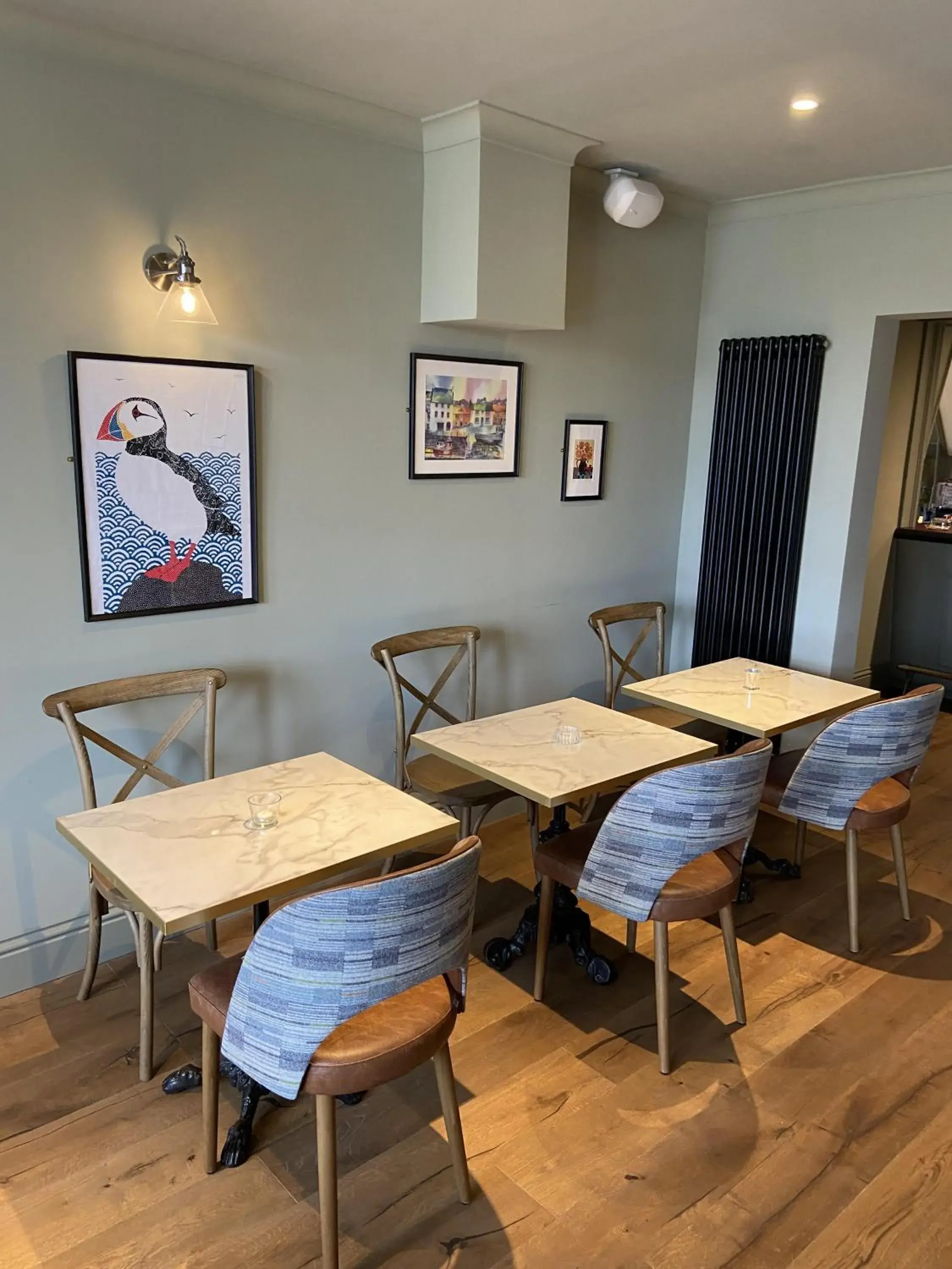 Lounge or bar in Balcomie Links Hotel Lounge or bar in Balcomie Links Hotel