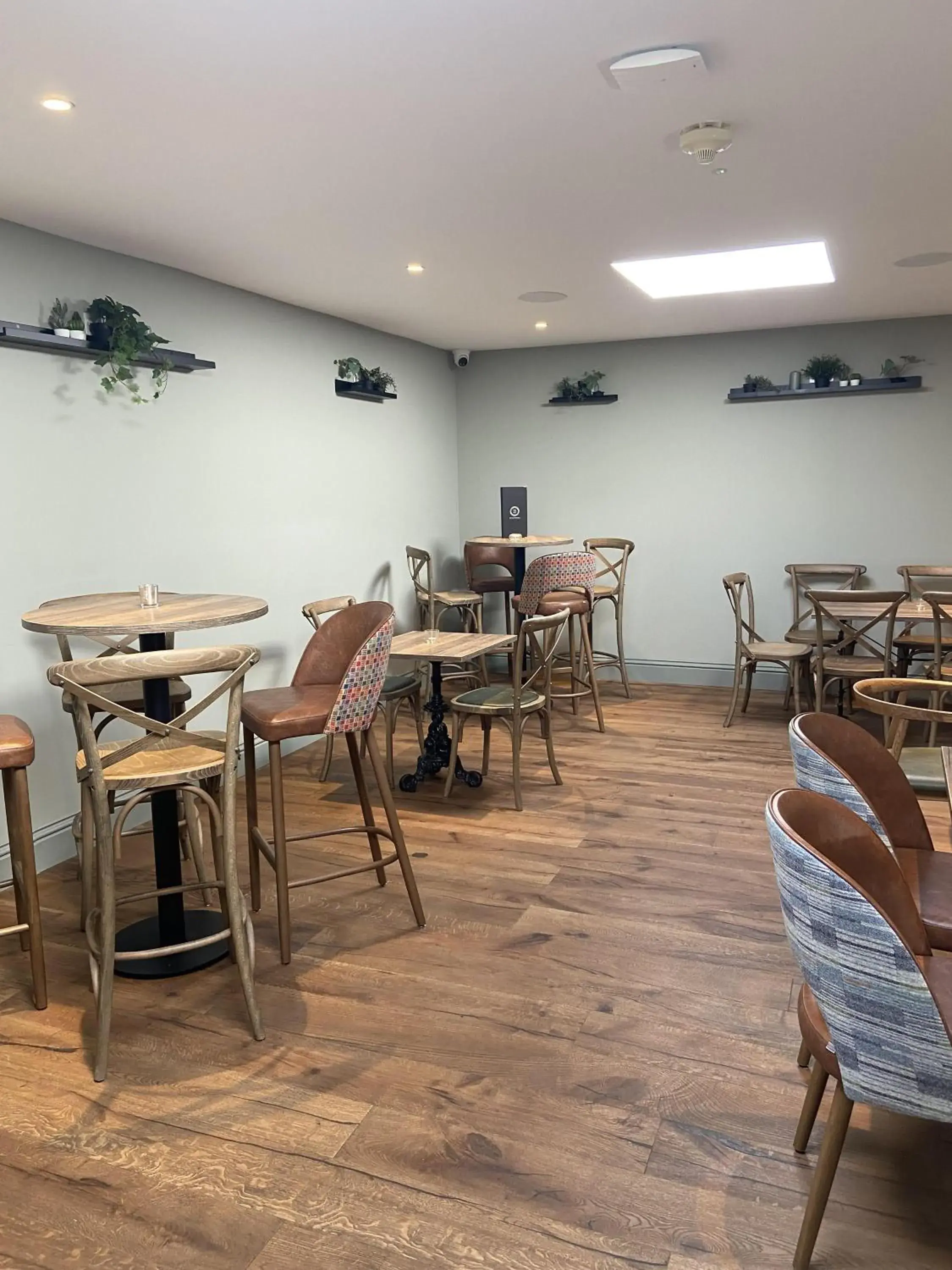 Lounge or bar in Balcomie Links Hotel Lounge or bar in Balcomie Links Hotel