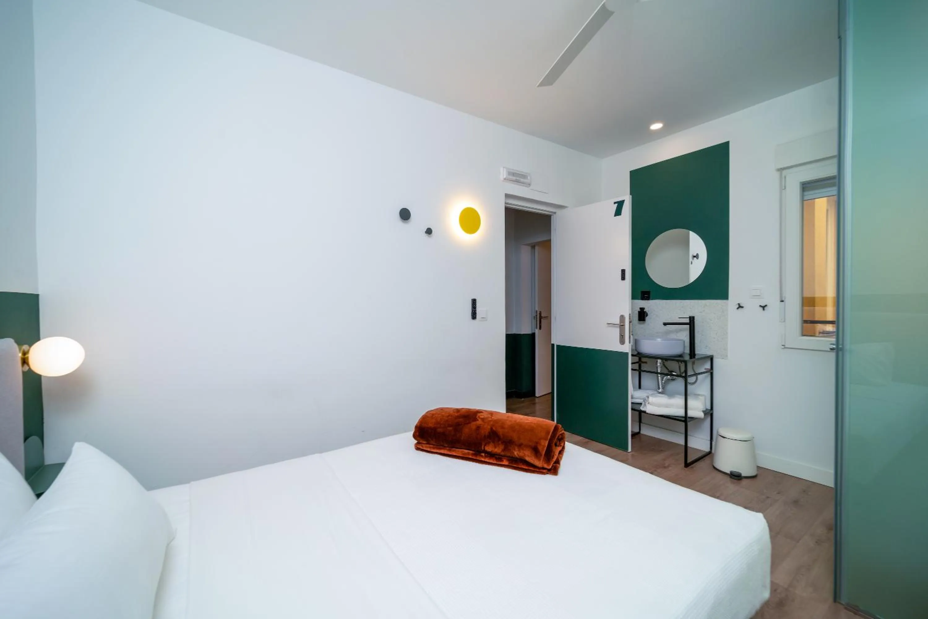 Toilet in AngelitoMAD