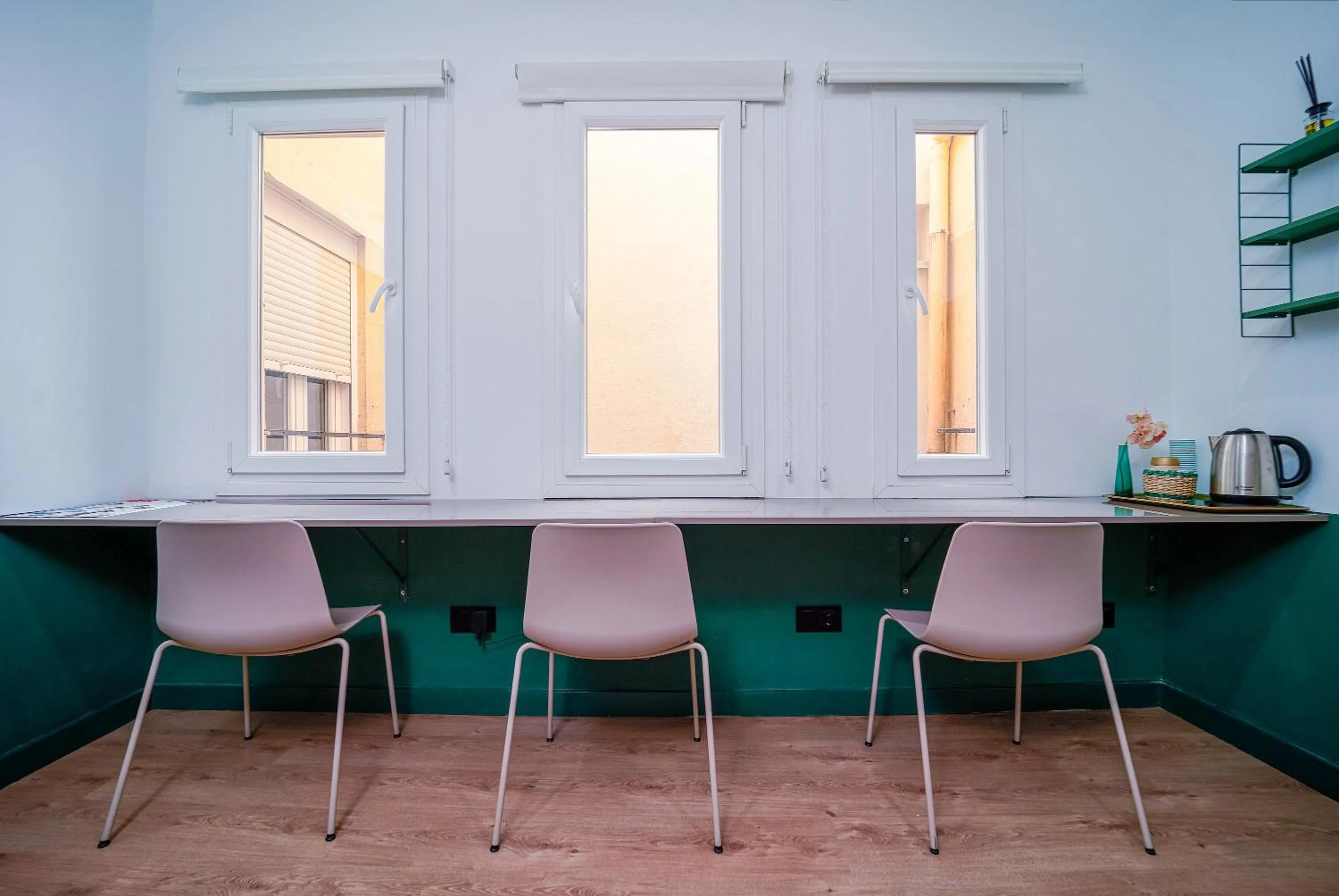 Communal lounge/ TV room in AngelitoMAD