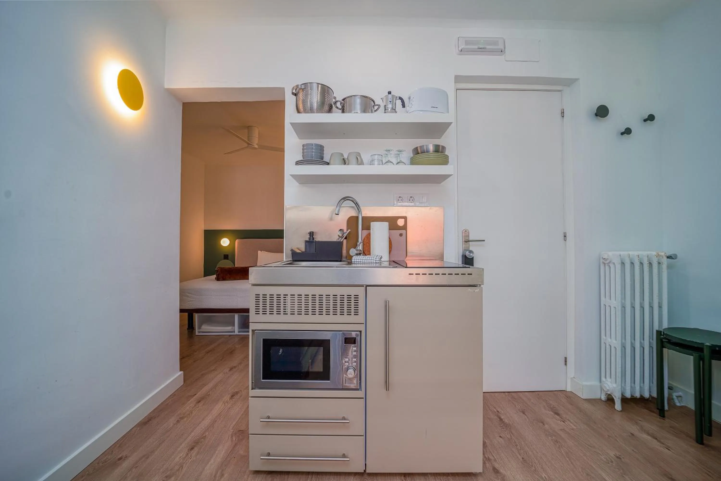 Kitchen or kitchenette in Negresco Plaza España