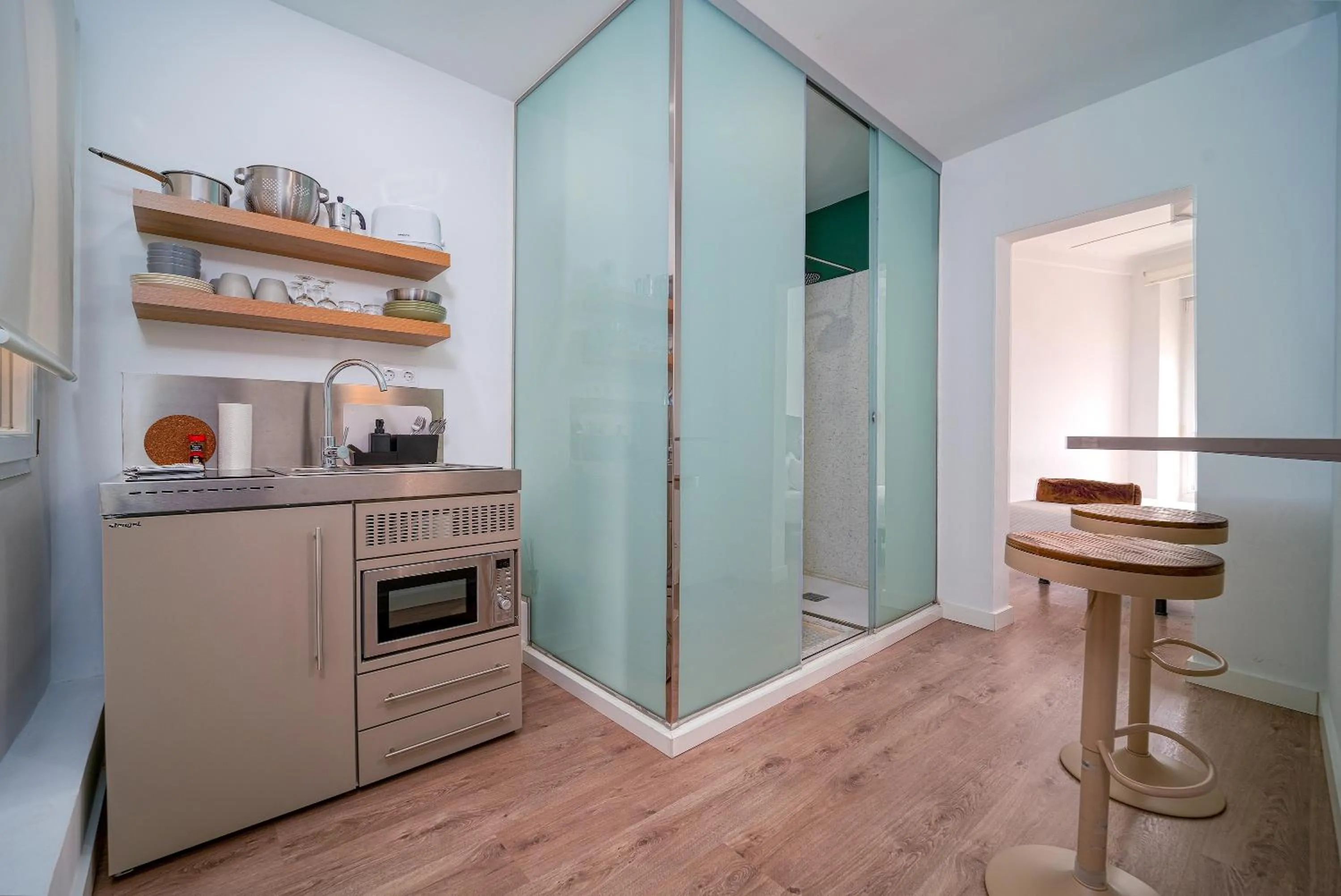 Shower in AngelitoMAD