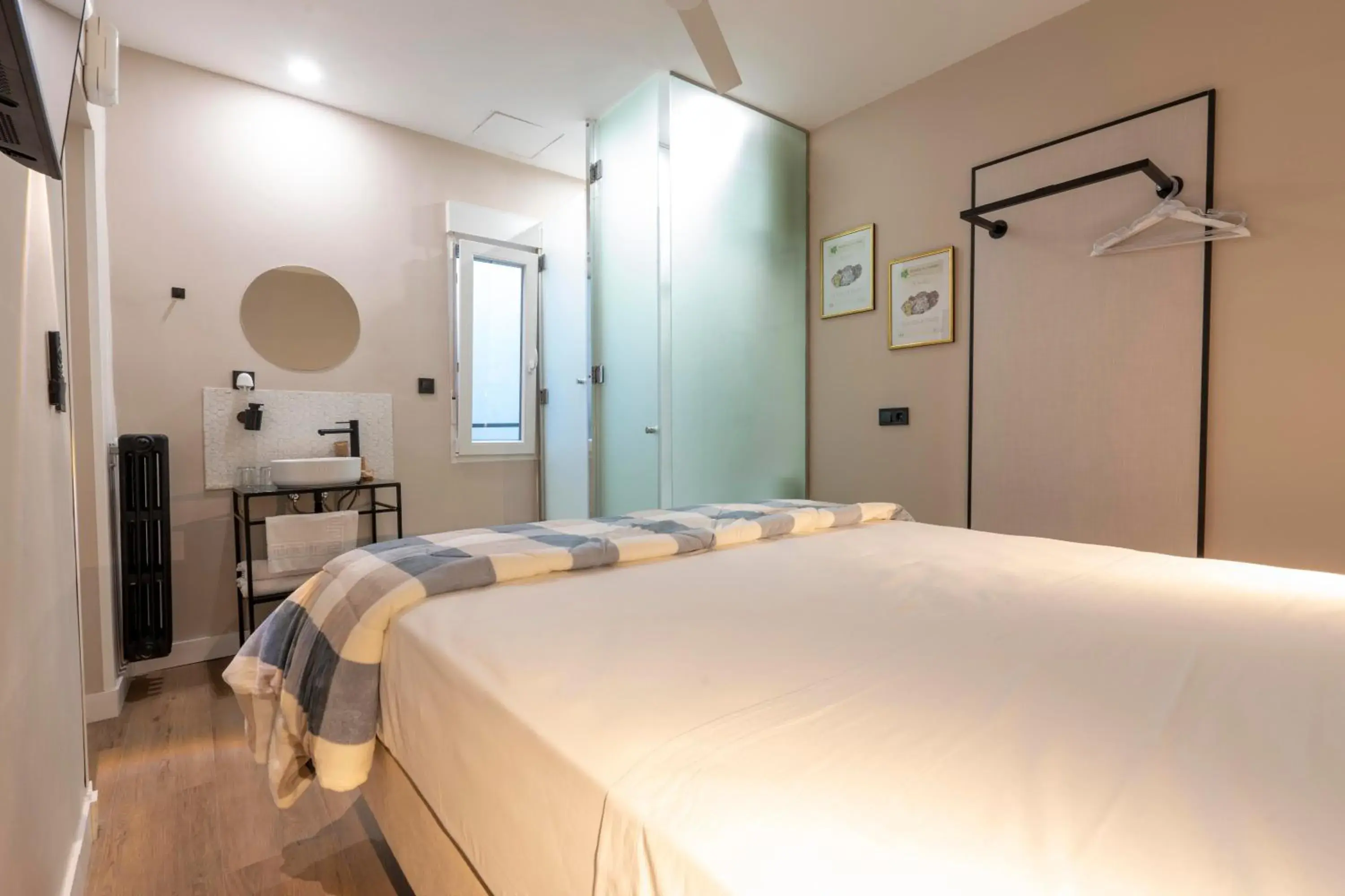 Double Classic Room in Negresco Plaza España Double Classic Room in Negresco Plaza España