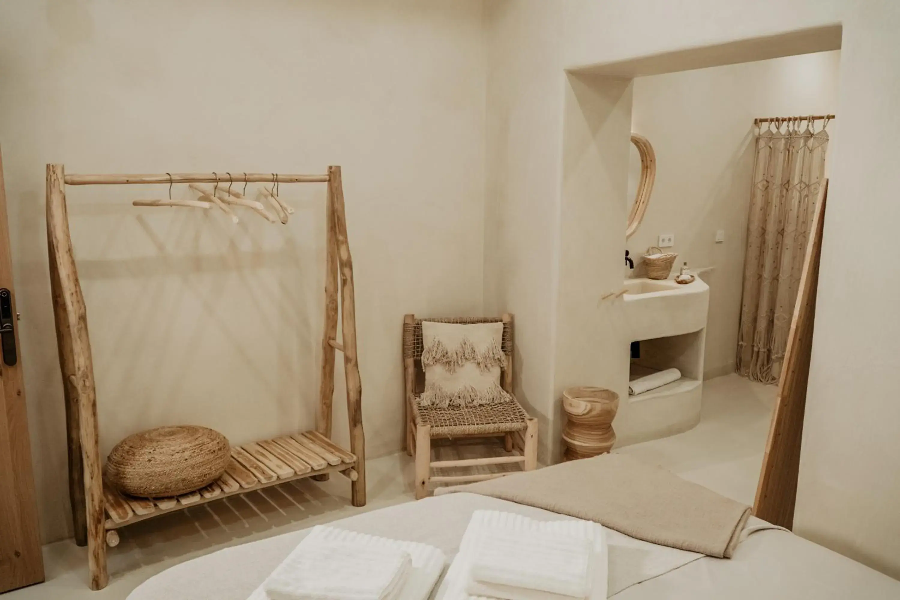 Deluxe Queen Room with Bath in EntreArcos Casa Eco-Boutique Deluxe Queen Room with Bath in EntreArcos Casa Eco-Boutique