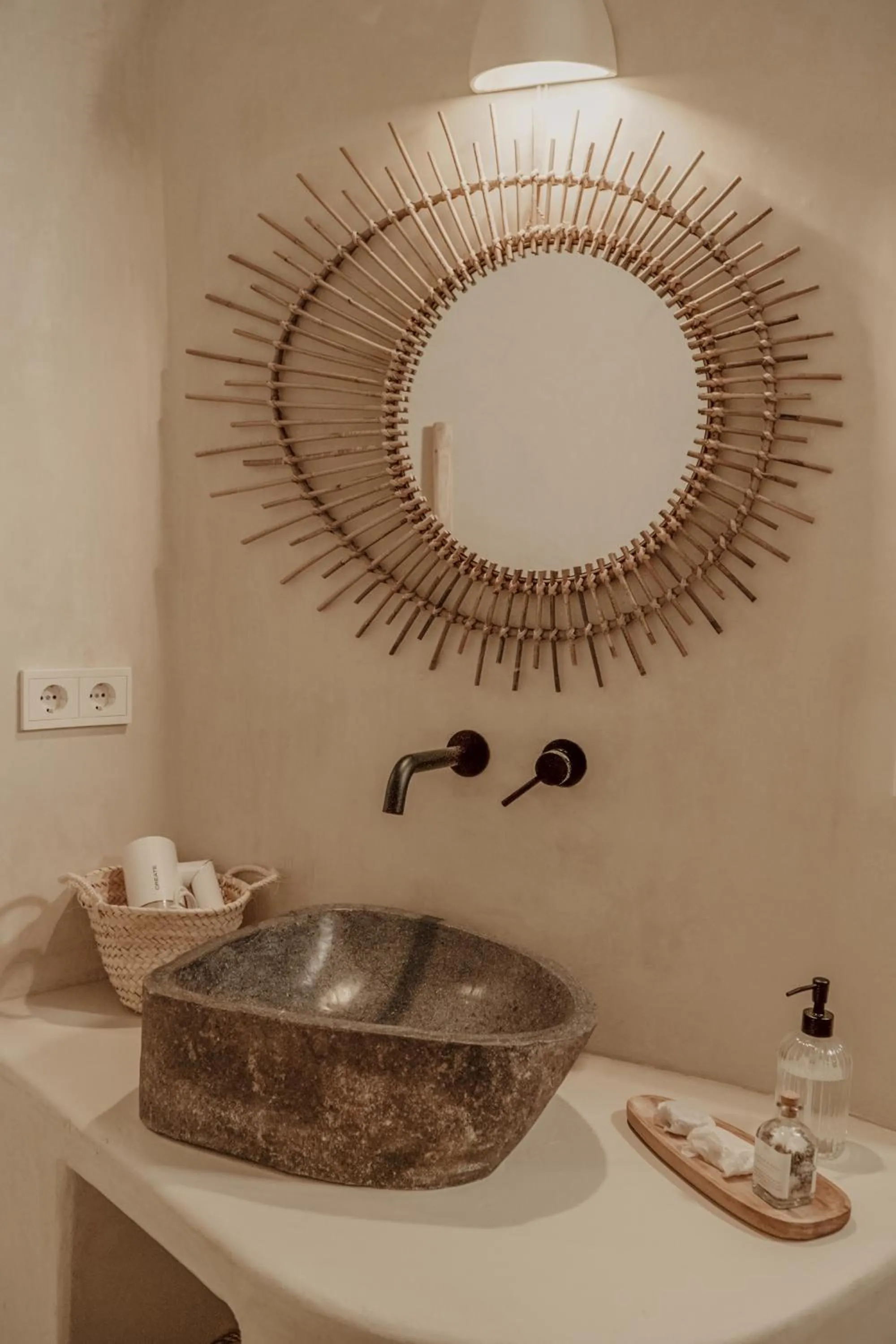 Toilet in EntreArcos Casa Eco-Boutique