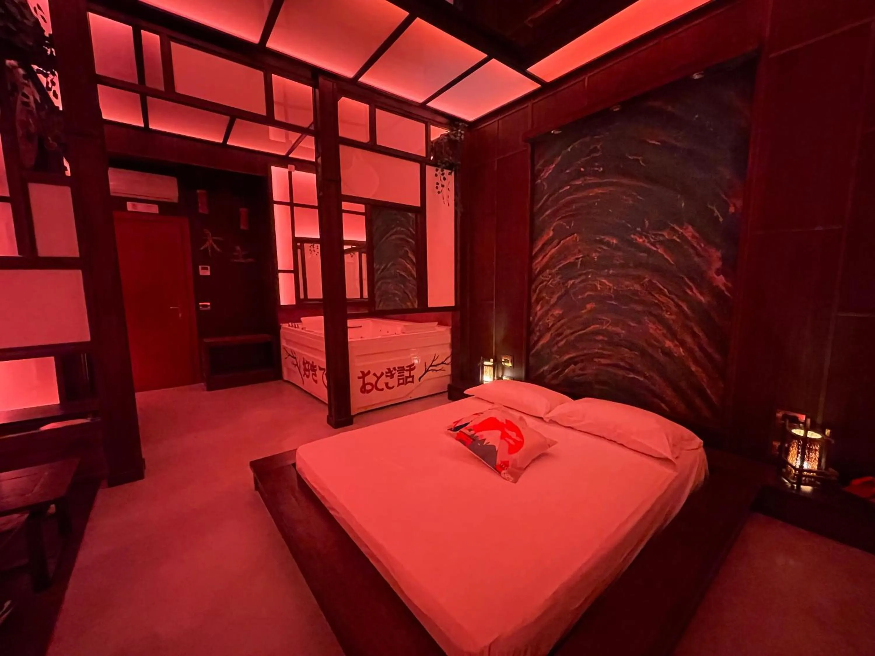 Photo of the whole room, Bed in MagicSuite Guest House Roma Vaticano