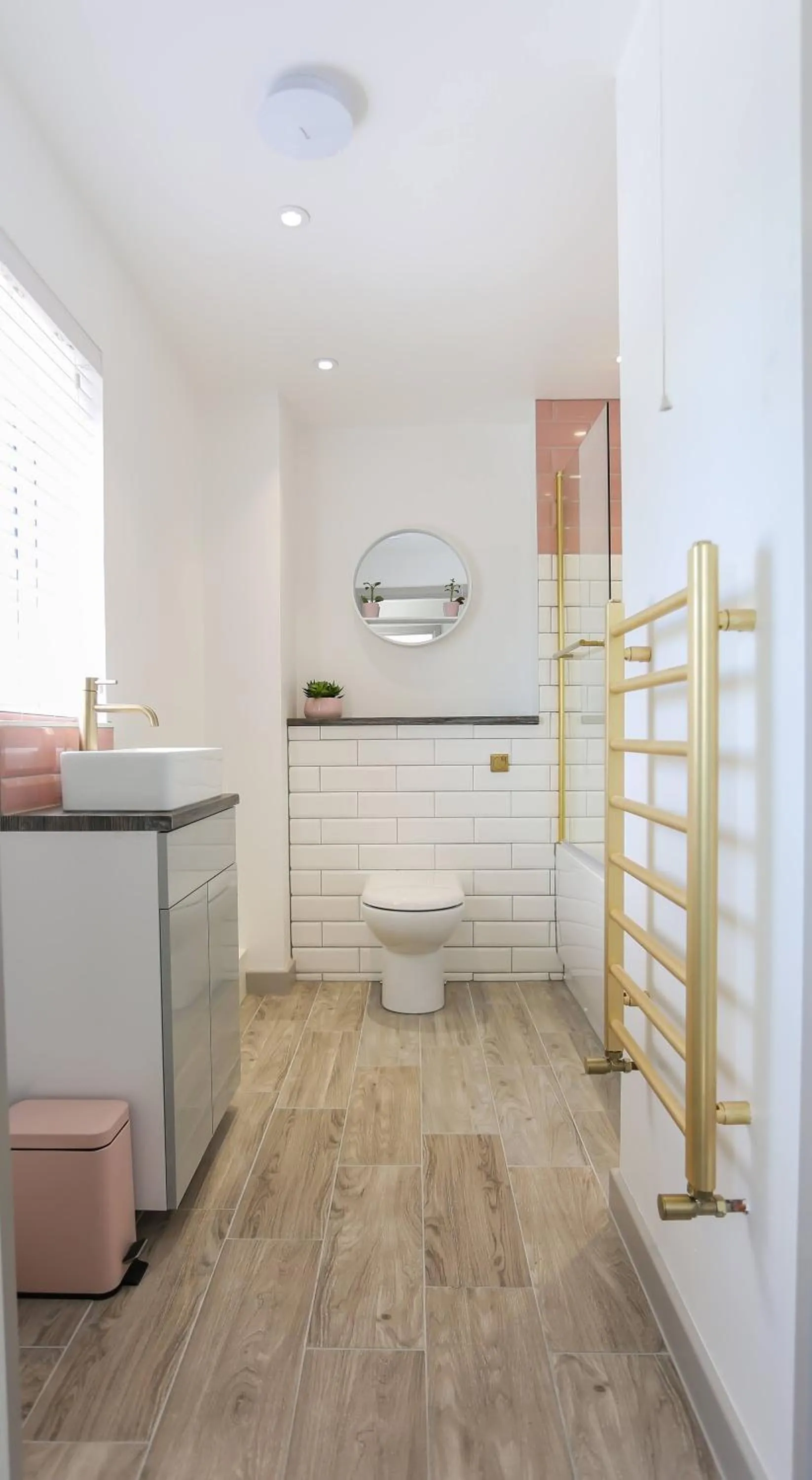 Bathroom in Shorebreak - Bracklesham Bay Apartment