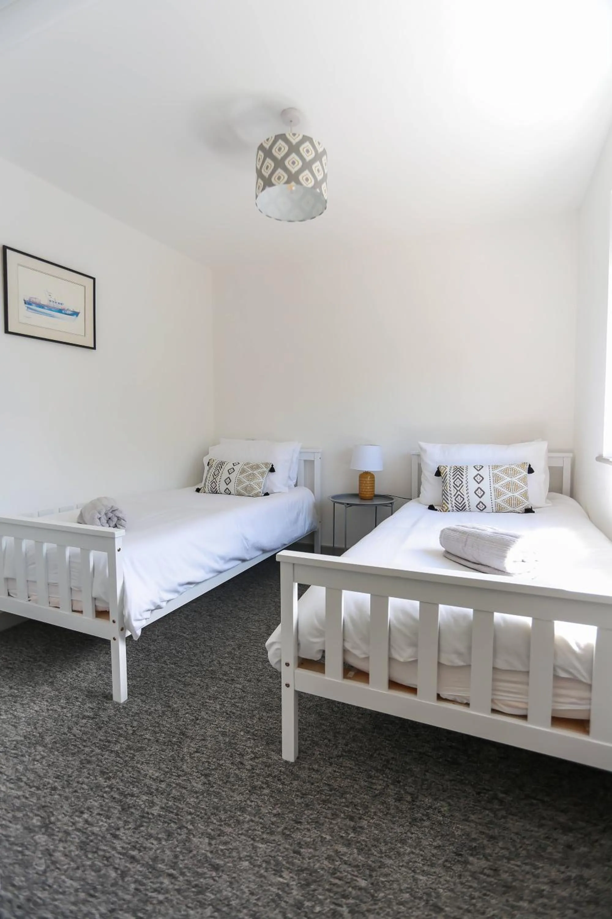Bedroom, Bed in Shorebreak - Bracklesham Bay Apartment