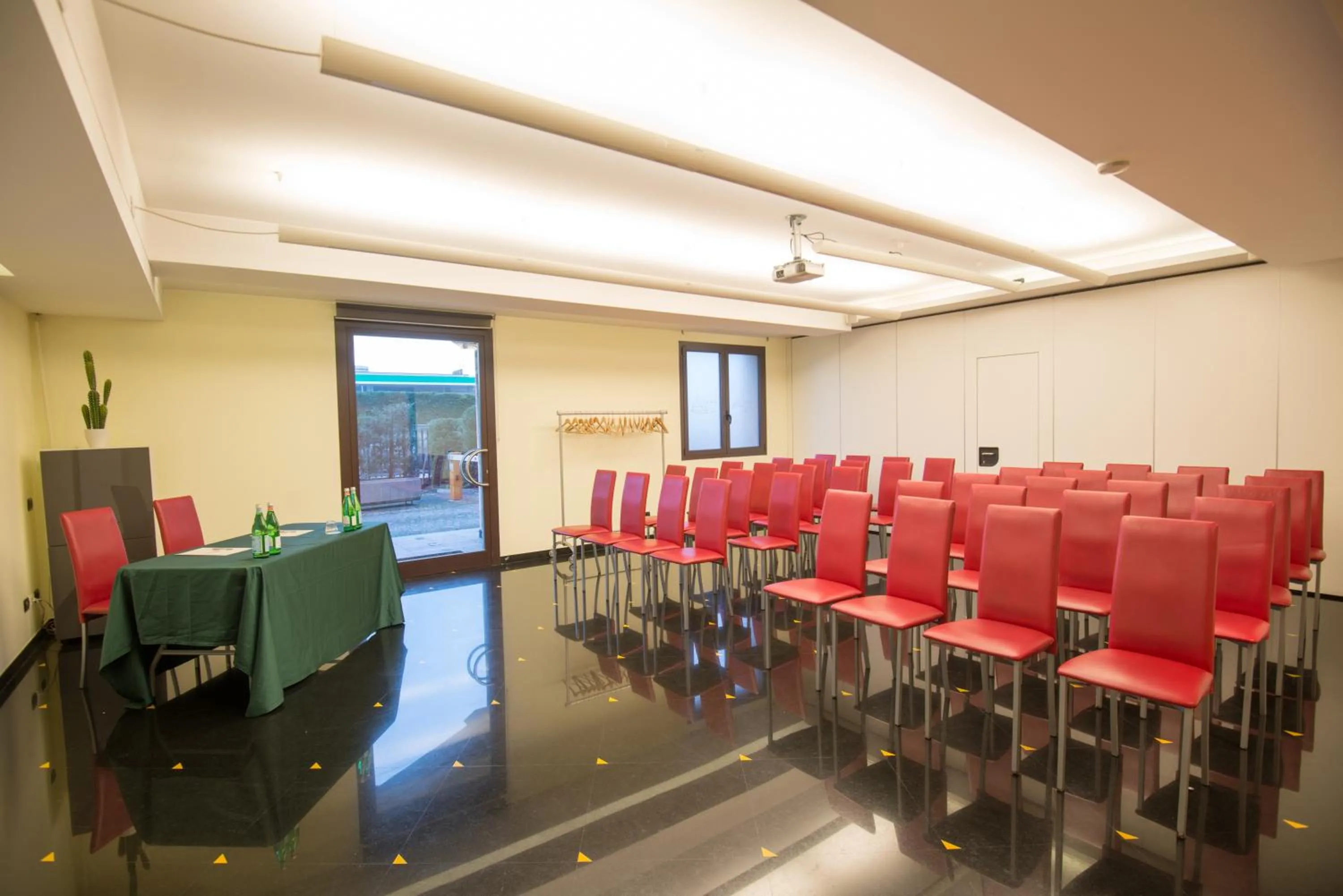 Meeting/conference room in As Hotel Cambiago