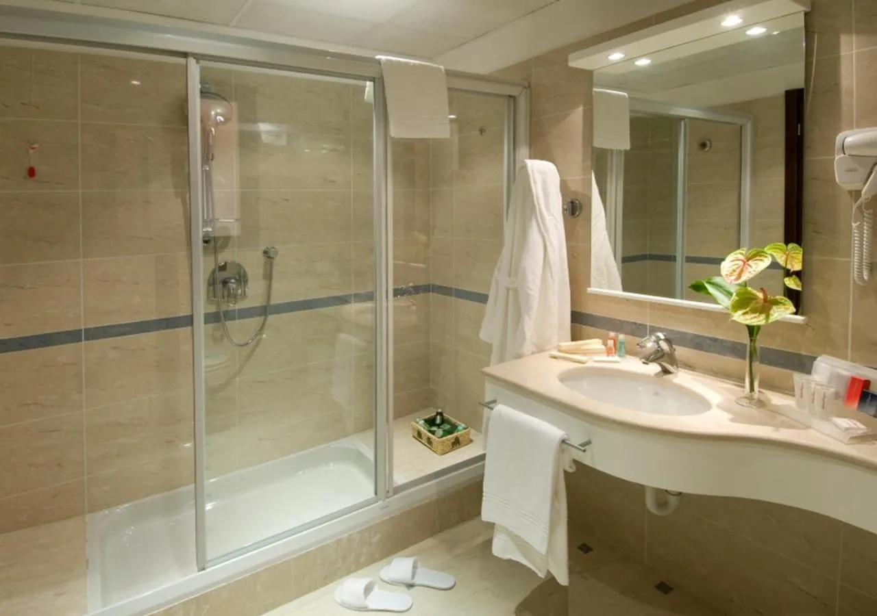 Bathroom in As Hotel Cambiago