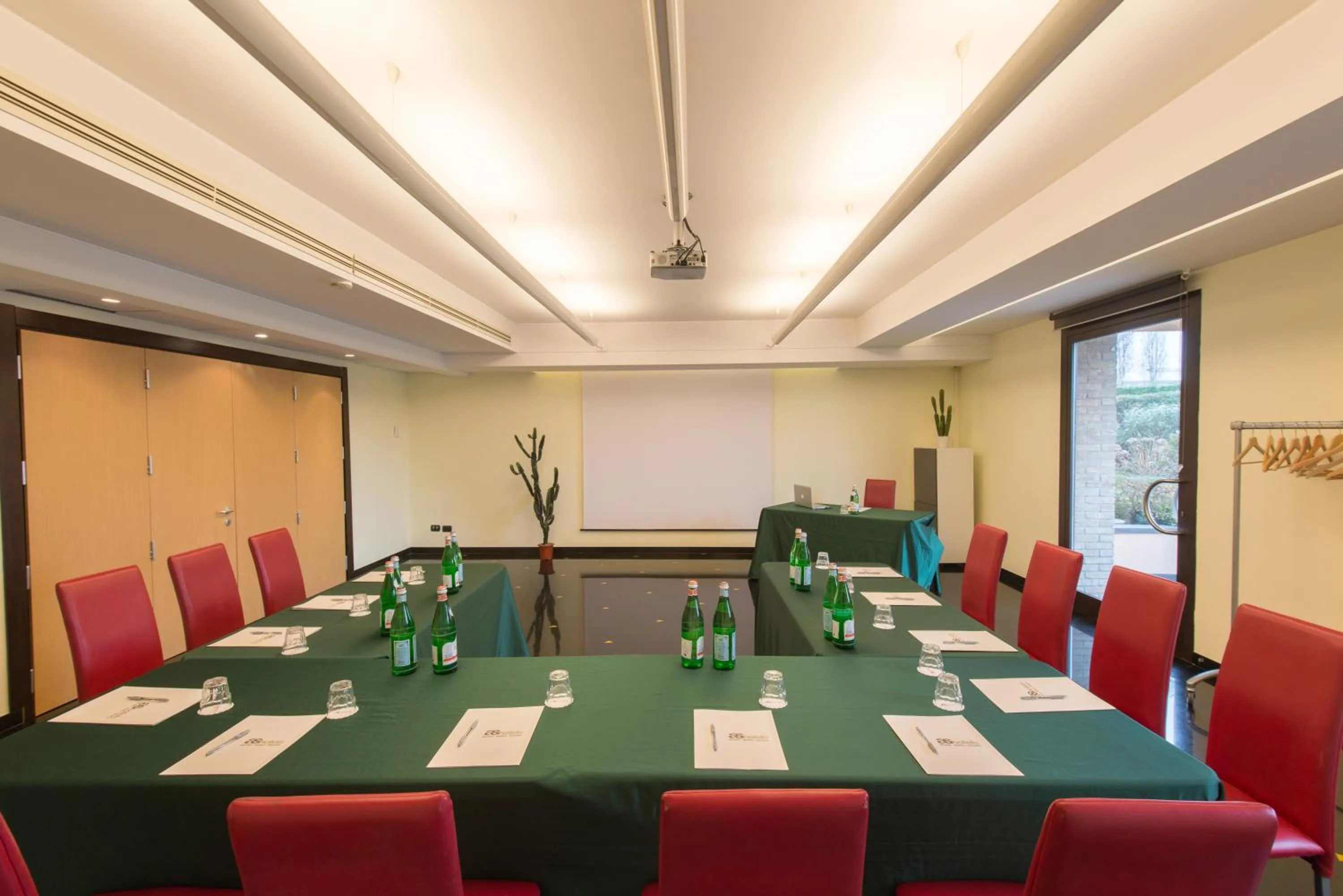 Meeting/conference room in As Hotel Cambiago