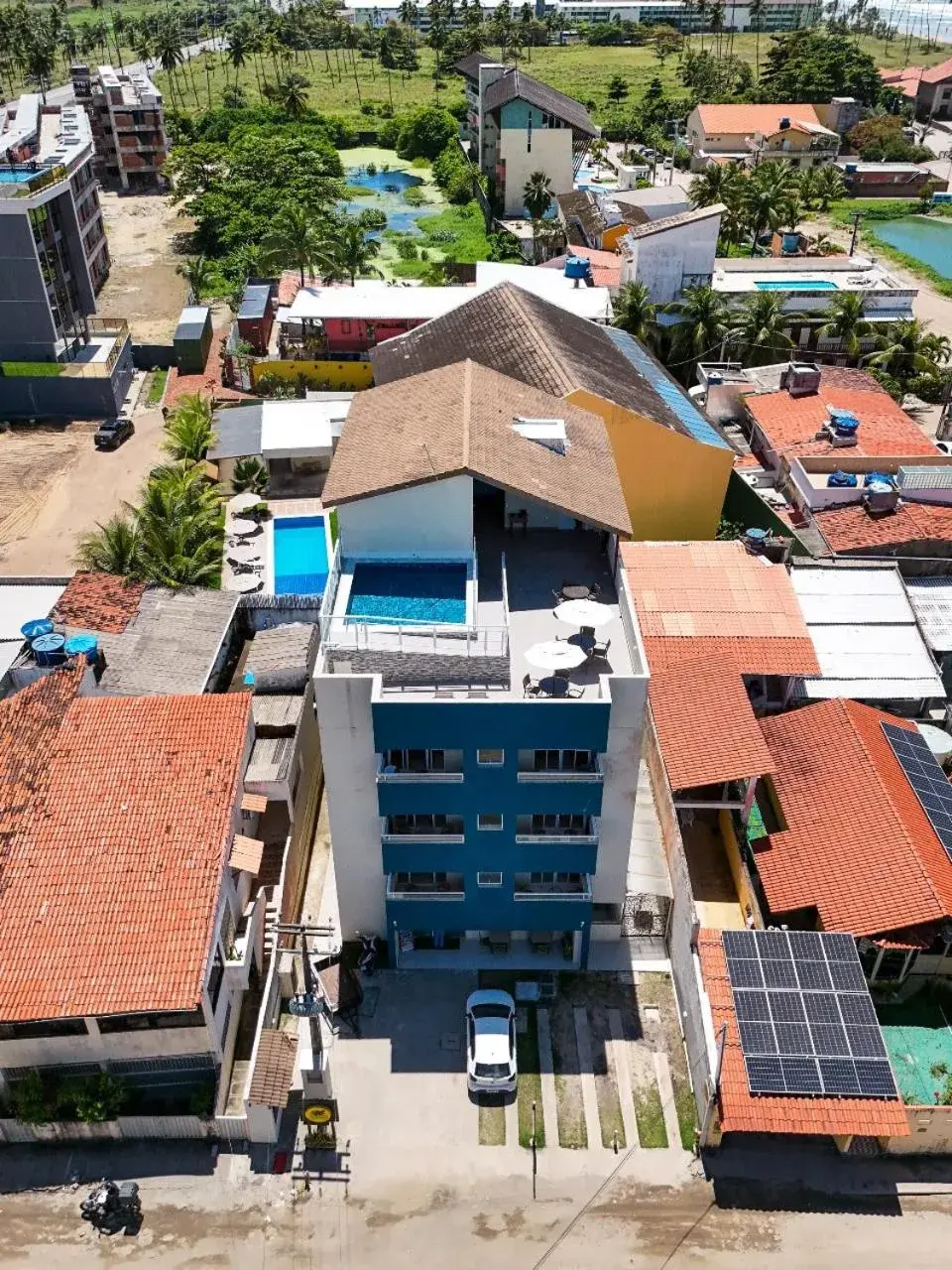 Swimming pool in Pousada Jardins Tropical Swimming pool in Pousada Jardins Tropical