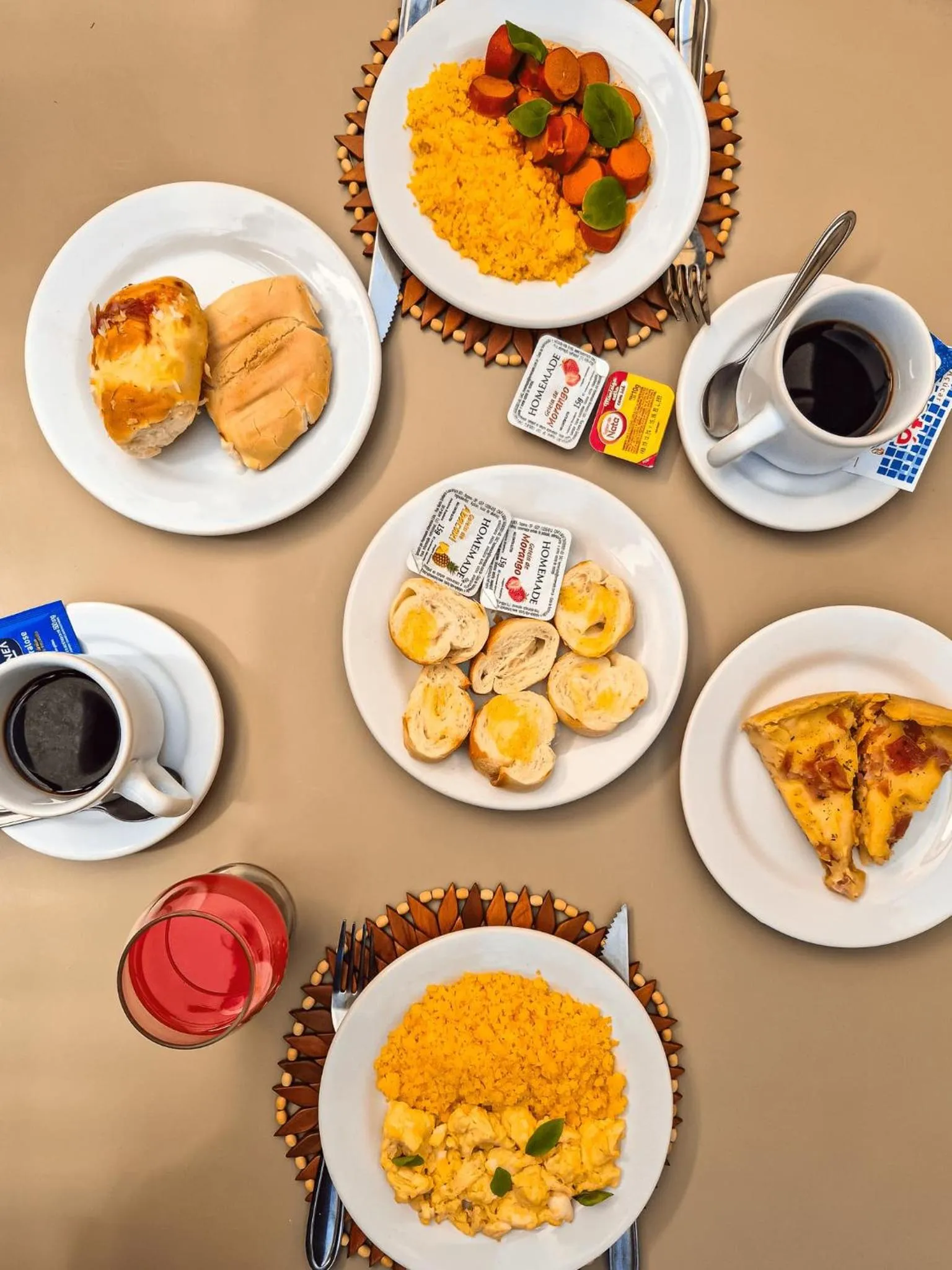 Breakfast in Pousada Jardins Tropical