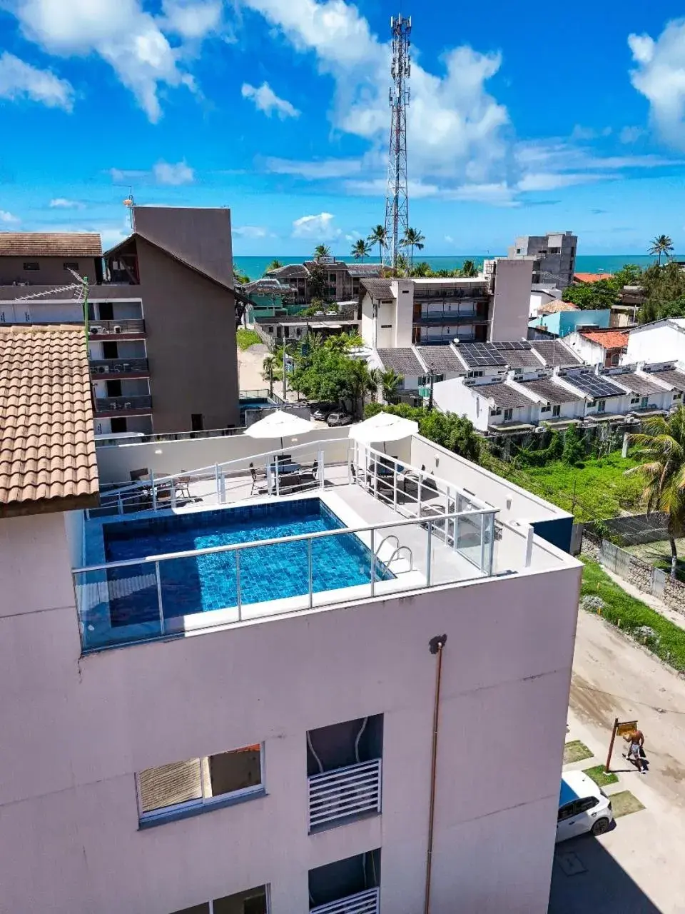 Swimming pool in Pousada Jardins Tropical Swimming pool in Pousada Jardins Tropical