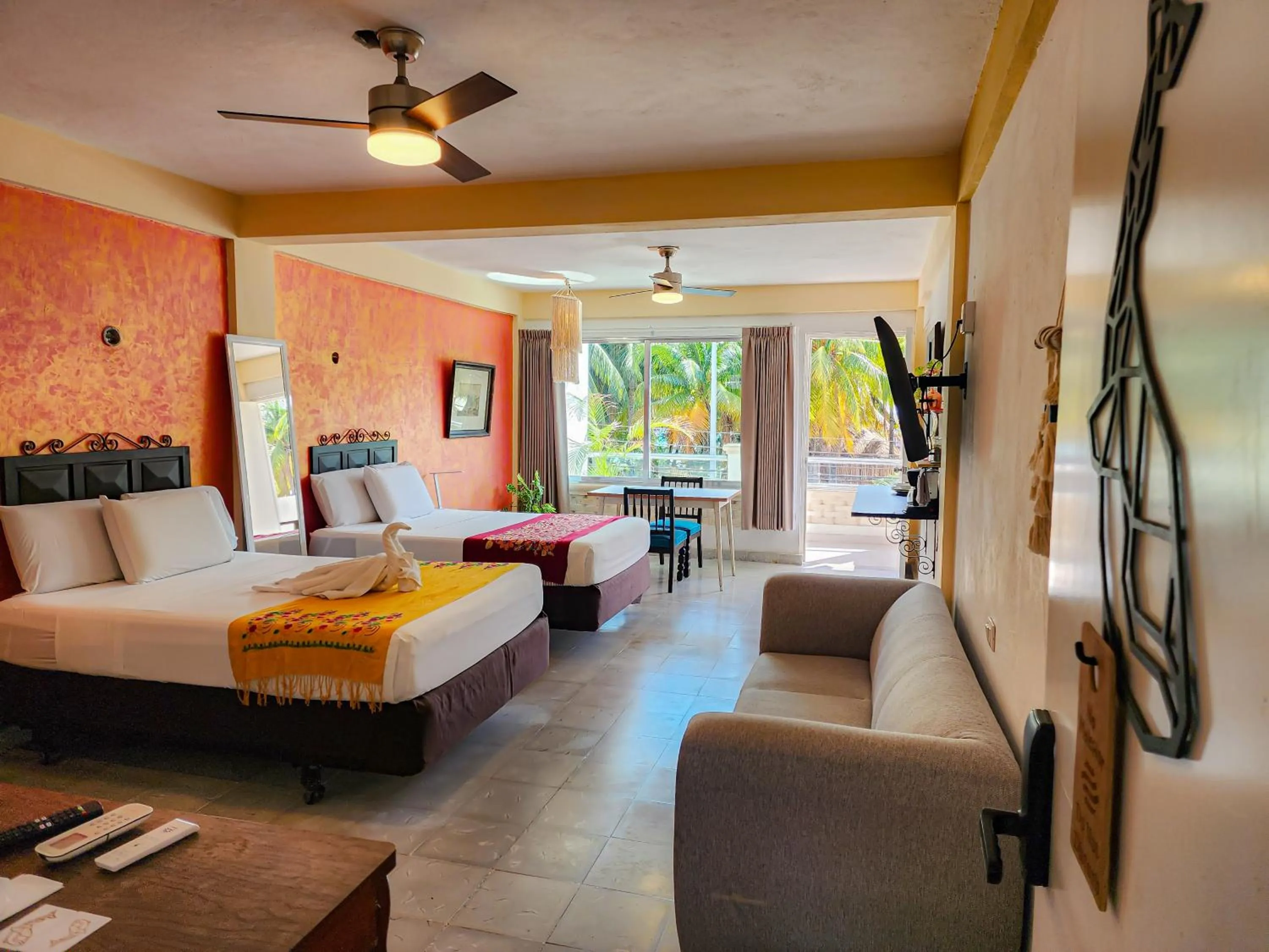 Photo of the whole room, Bed in Antillas