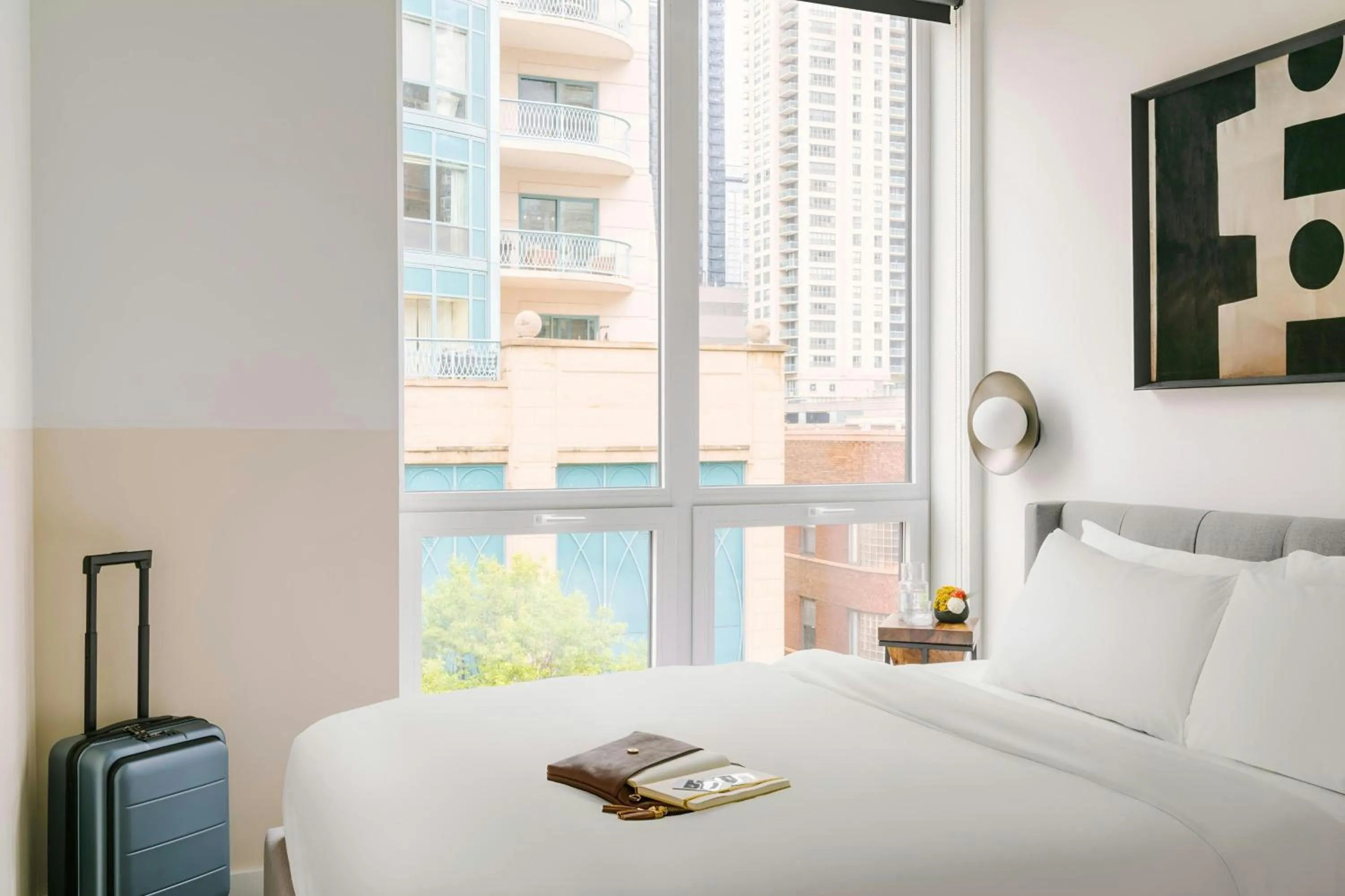 Bedroom, Bed in Sonder by Marriott Bonvoy The Opal Apartments River North