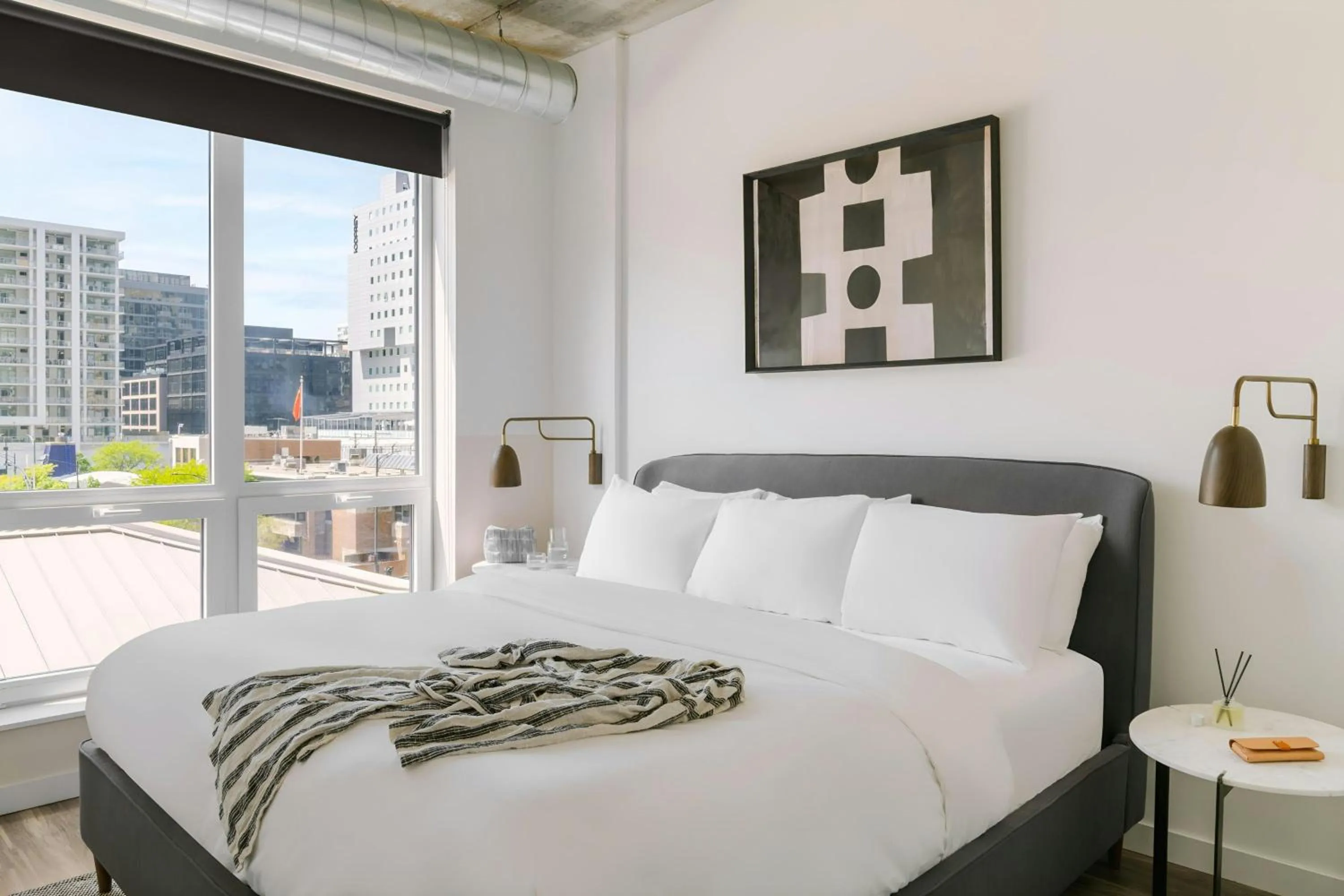 Bedroom, Bed in Sonder by Marriott Bonvoy The Opal Apartments River North