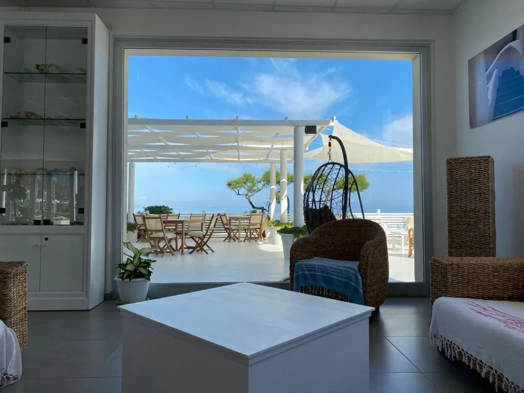 Restaurant/places to eat in Capo Nettuno Hotel