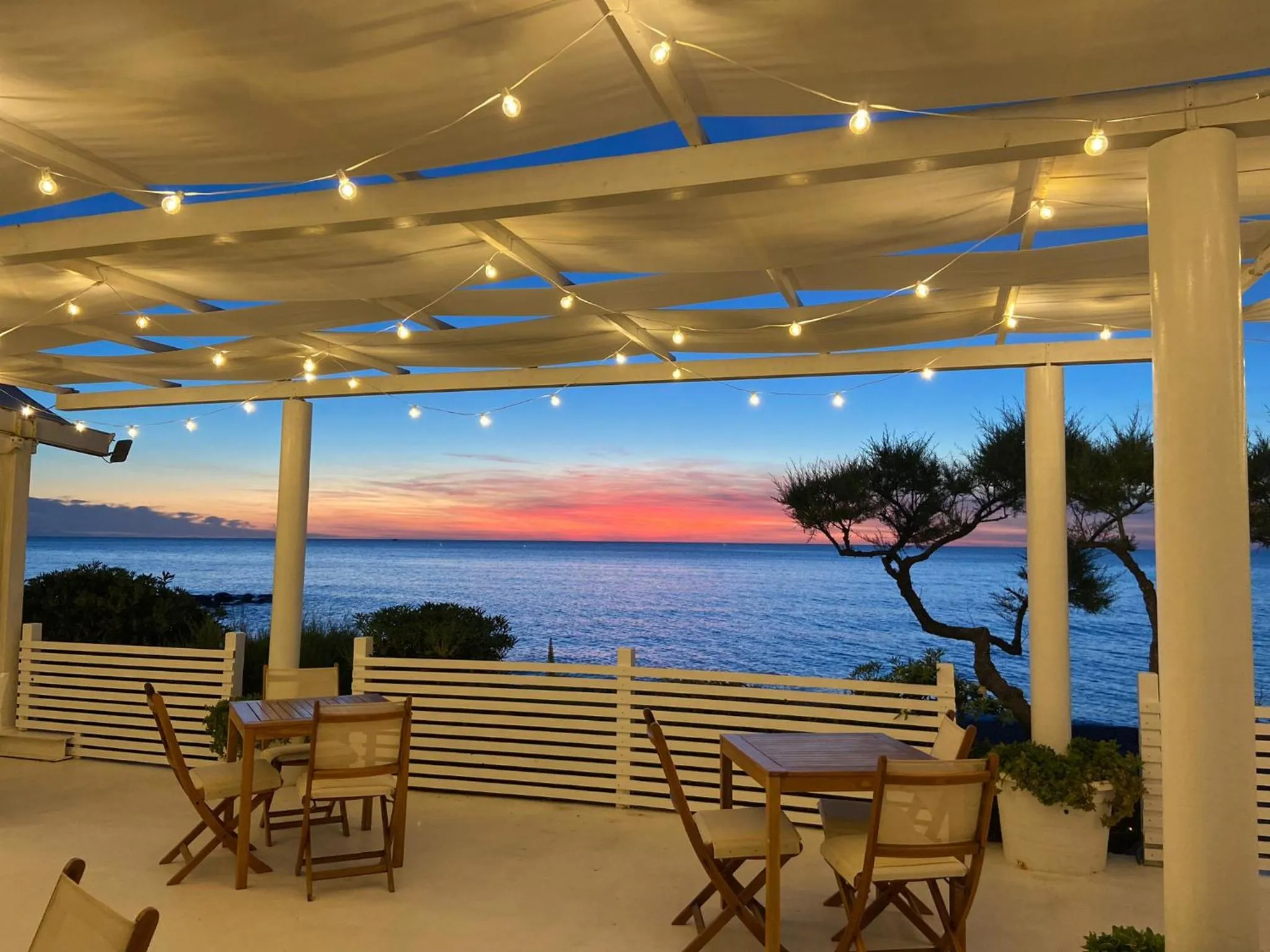 Restaurant/places to eat in Capo Nettuno Hotel