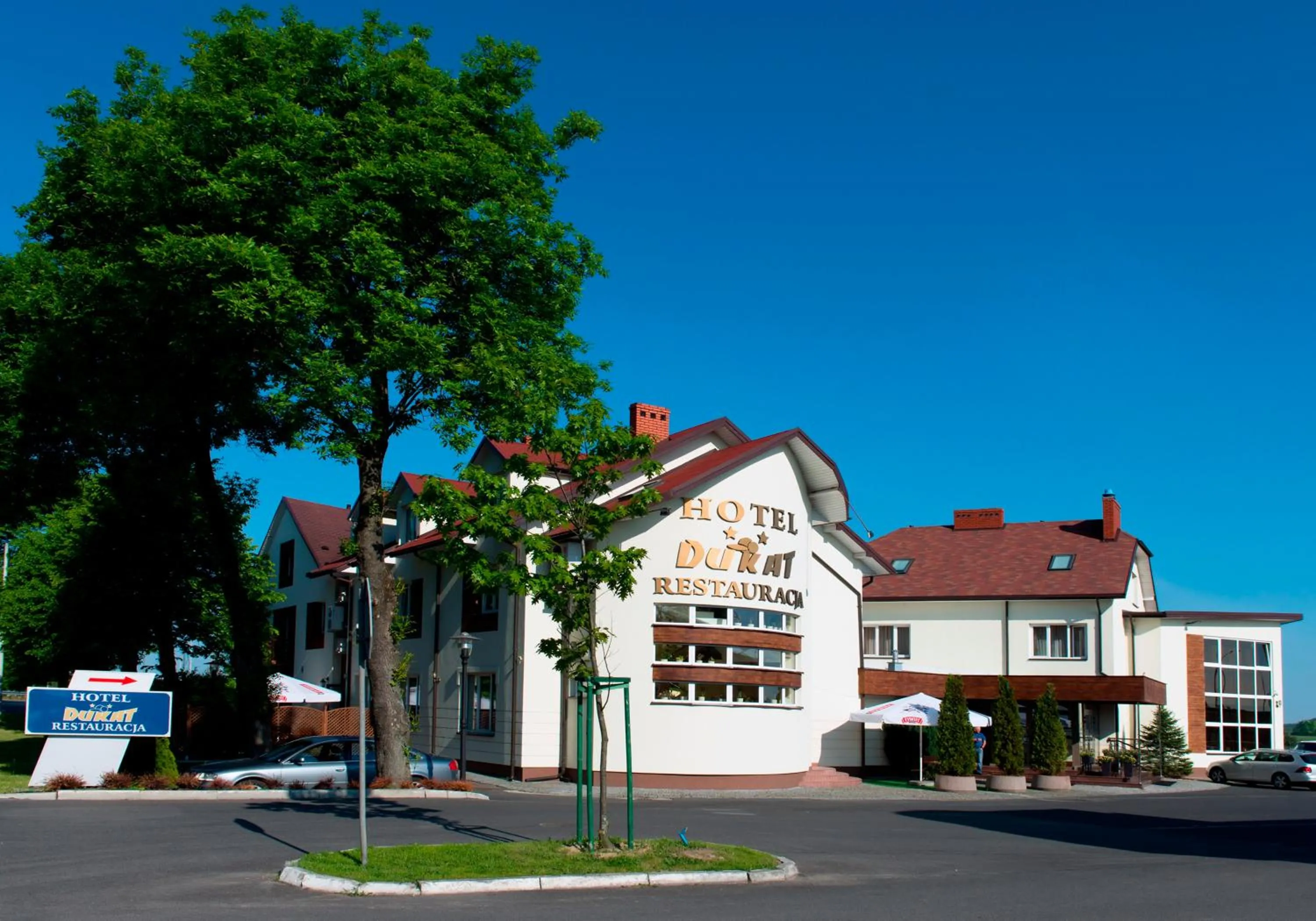 Facade/entrance in Hotel Dukat