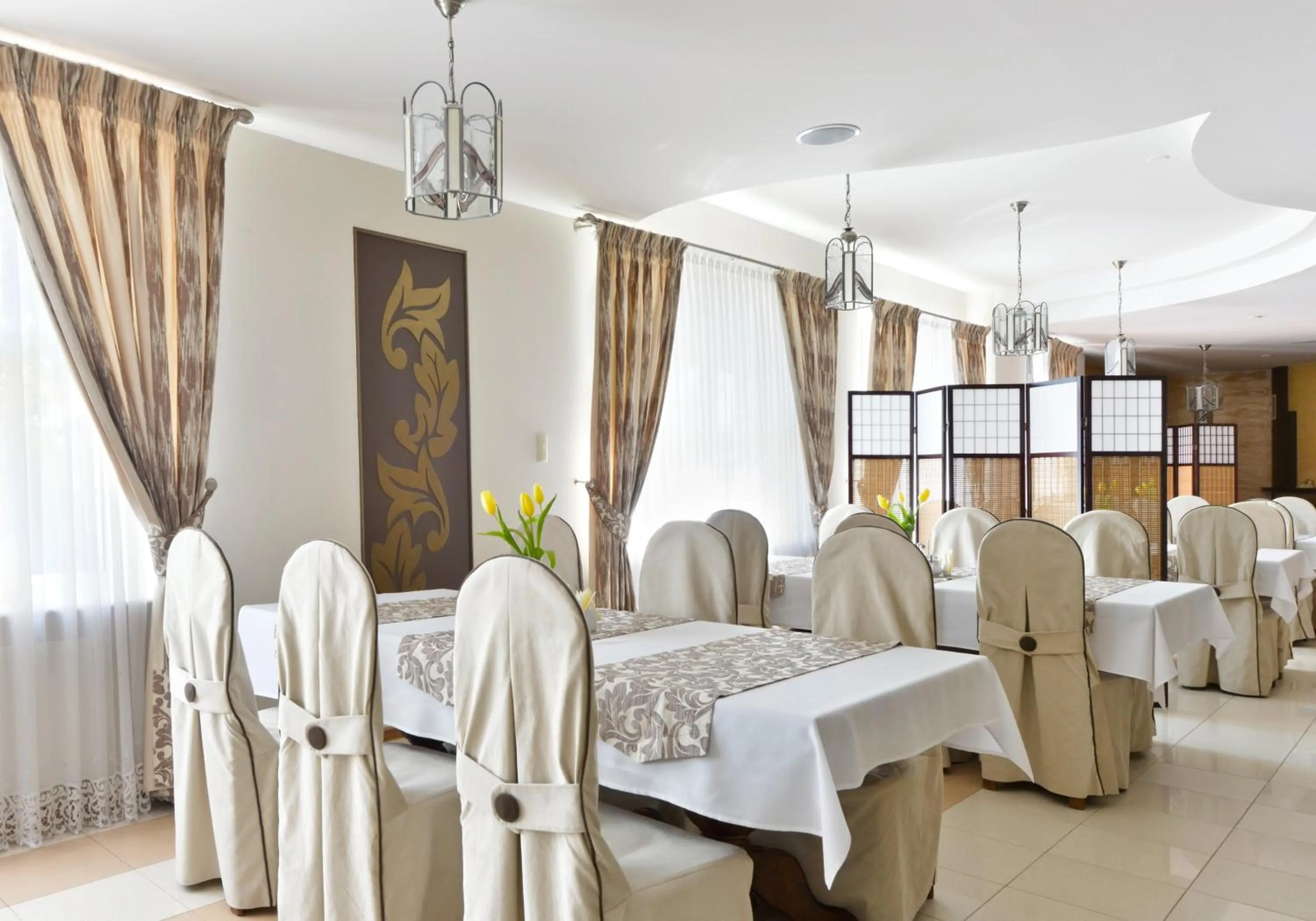 Restaurant/places to eat in Hotel Dukat