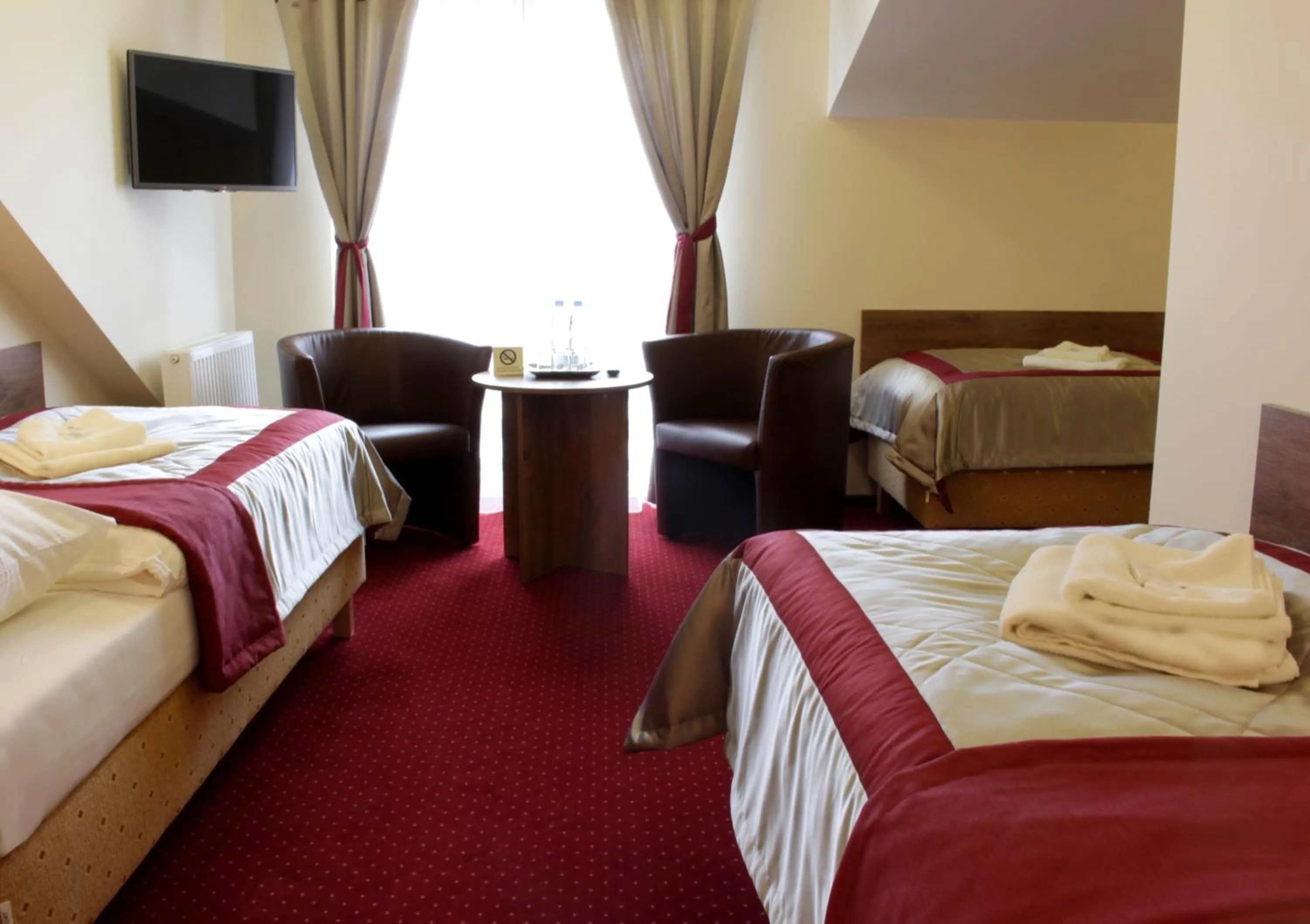 Bed in Hotel Dukat