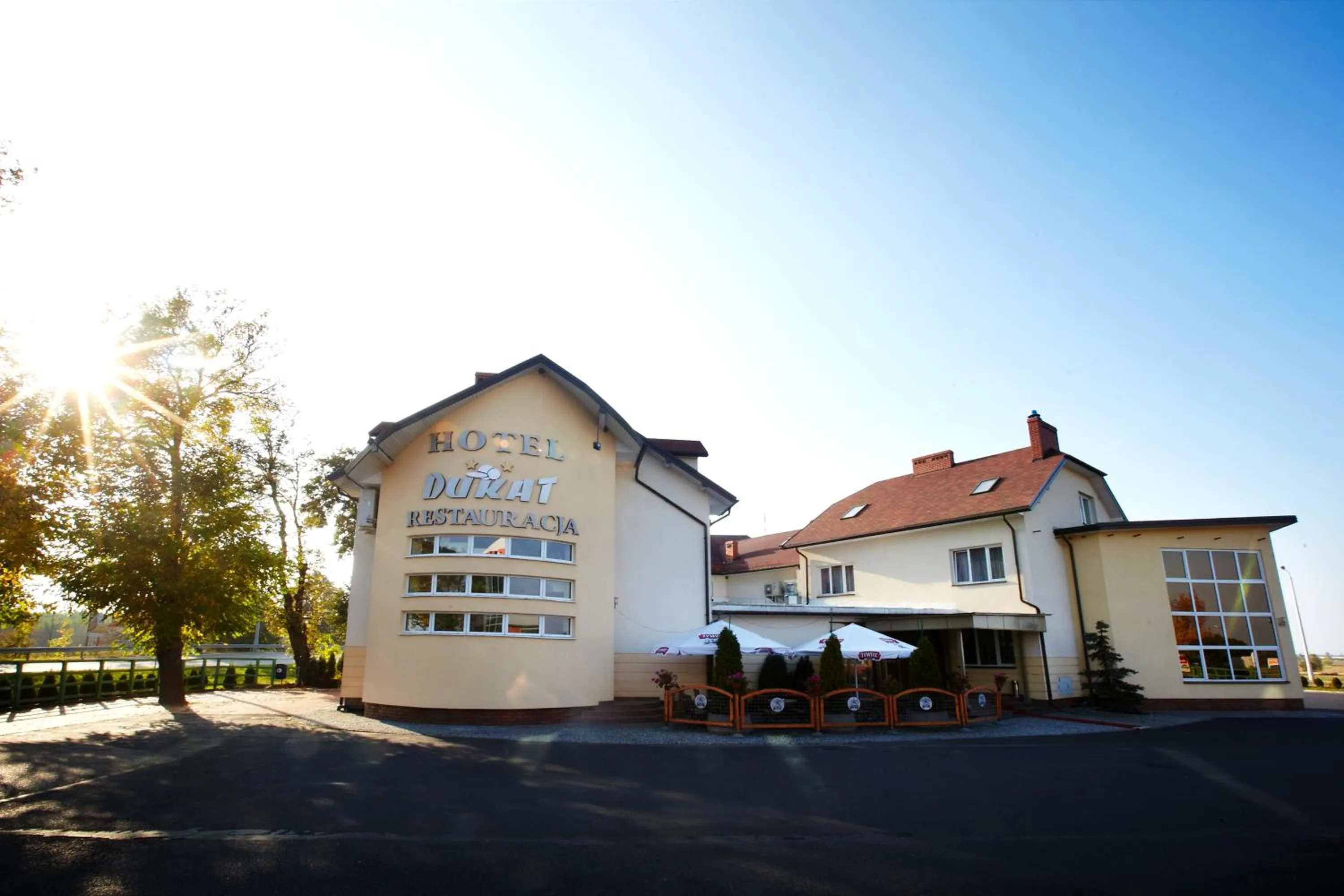 Facade/entrance in Hotel Dukat