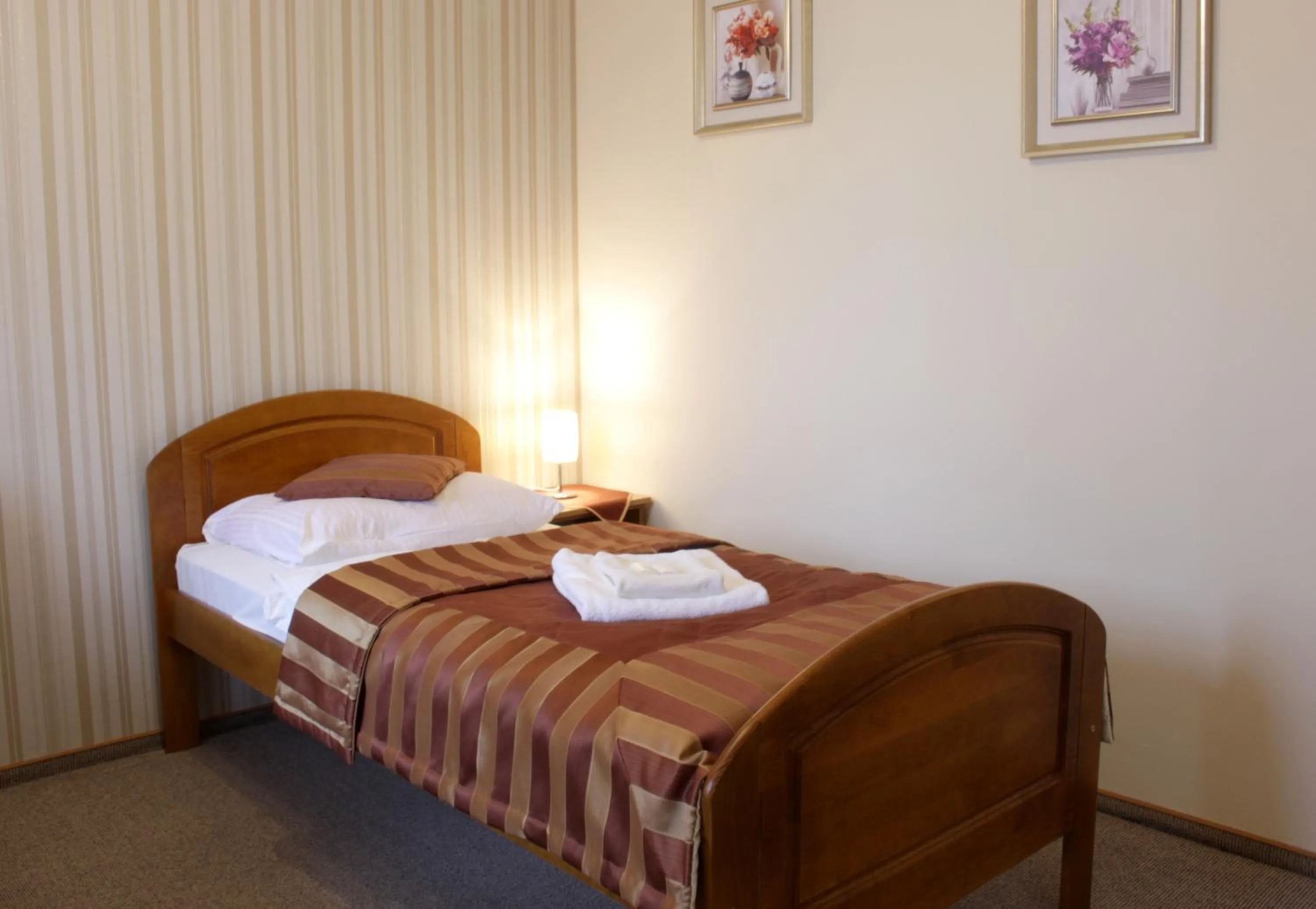 Bed in Hotel Dukat