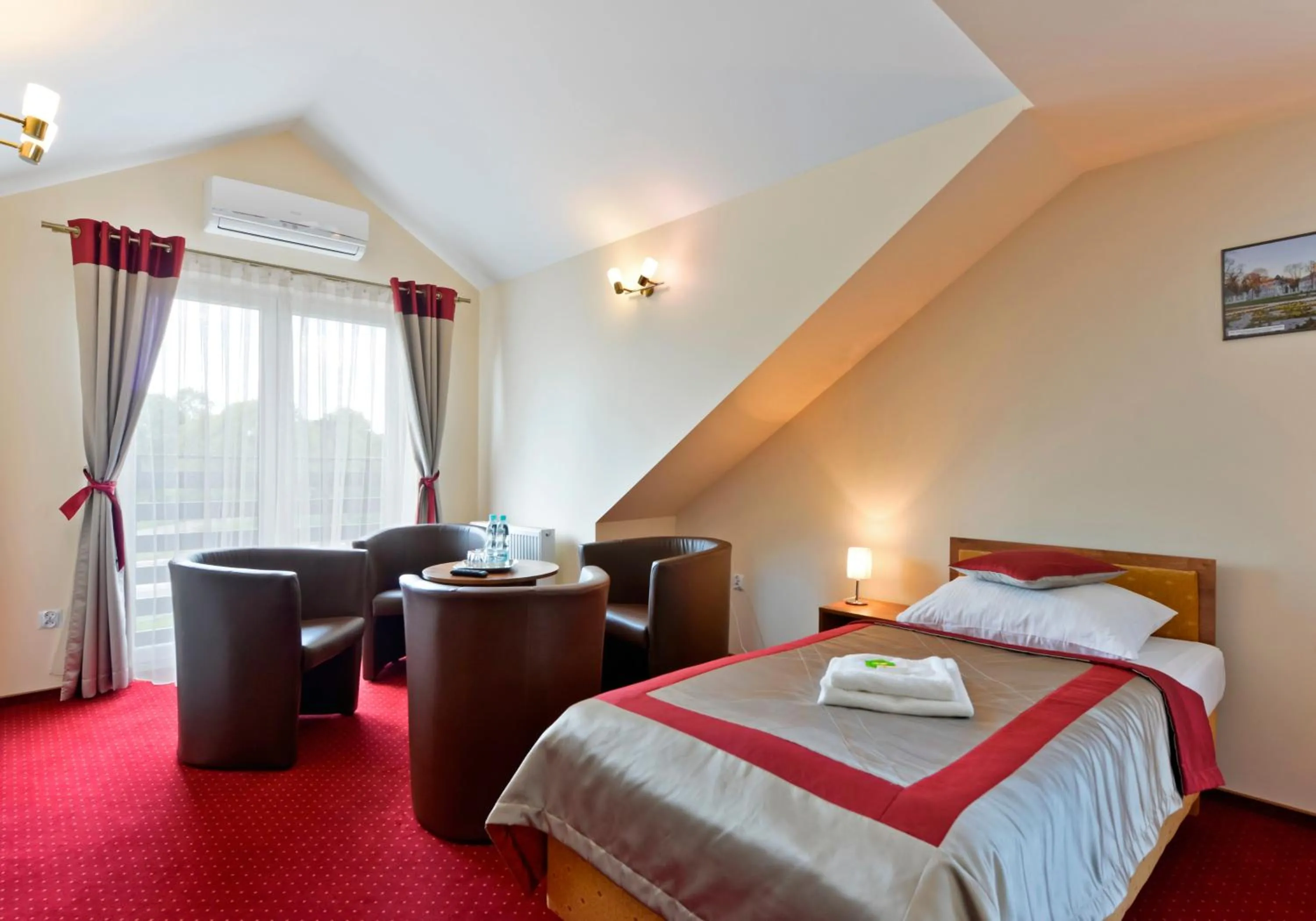 Bed in Hotel Dukat