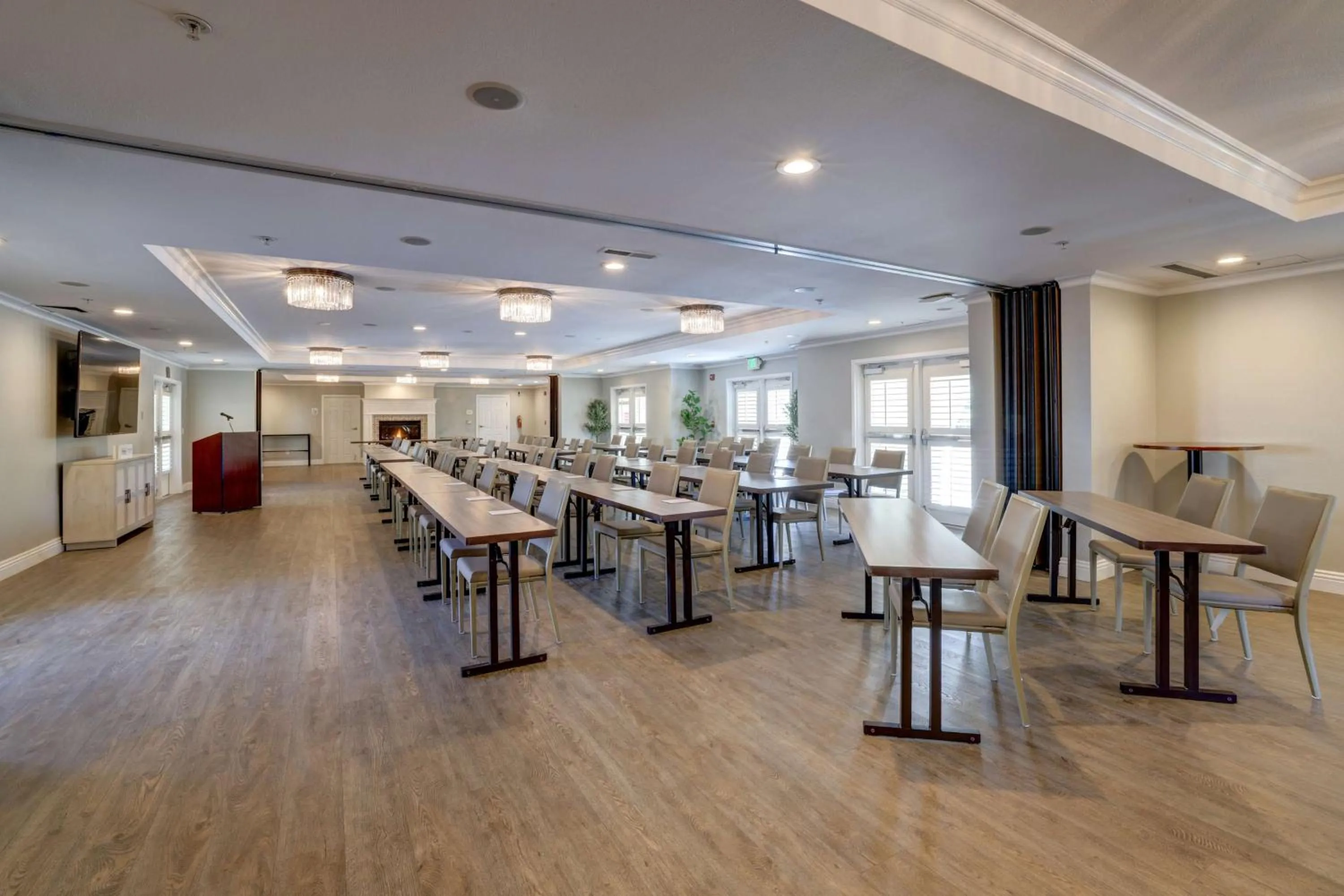Meeting/conference room in The Lodge at Healdsburg, Tapestry Collection by Hilton