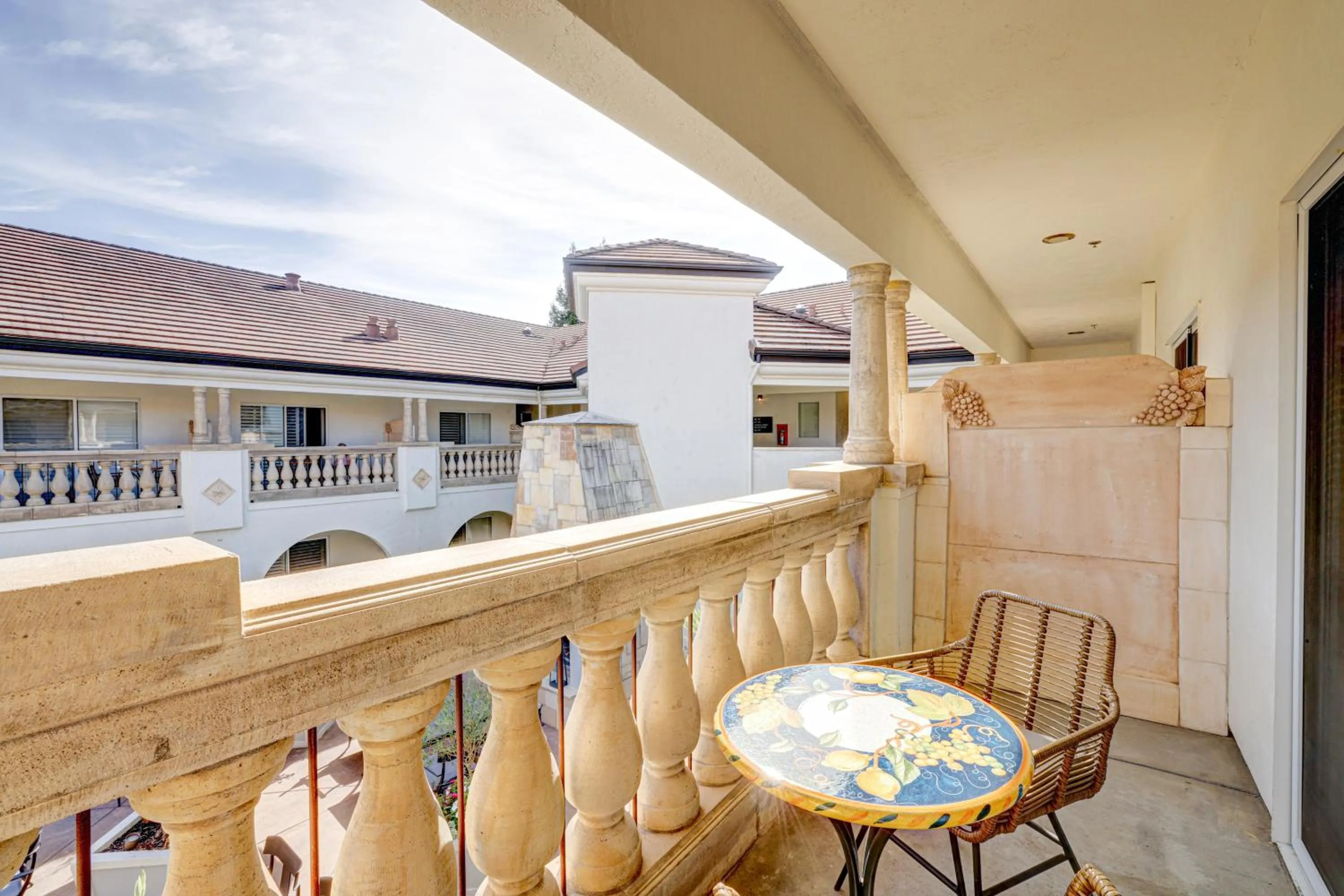Balcony/Terrace in The Lodge at Healdsburg, Tapestry Collection by Hilton