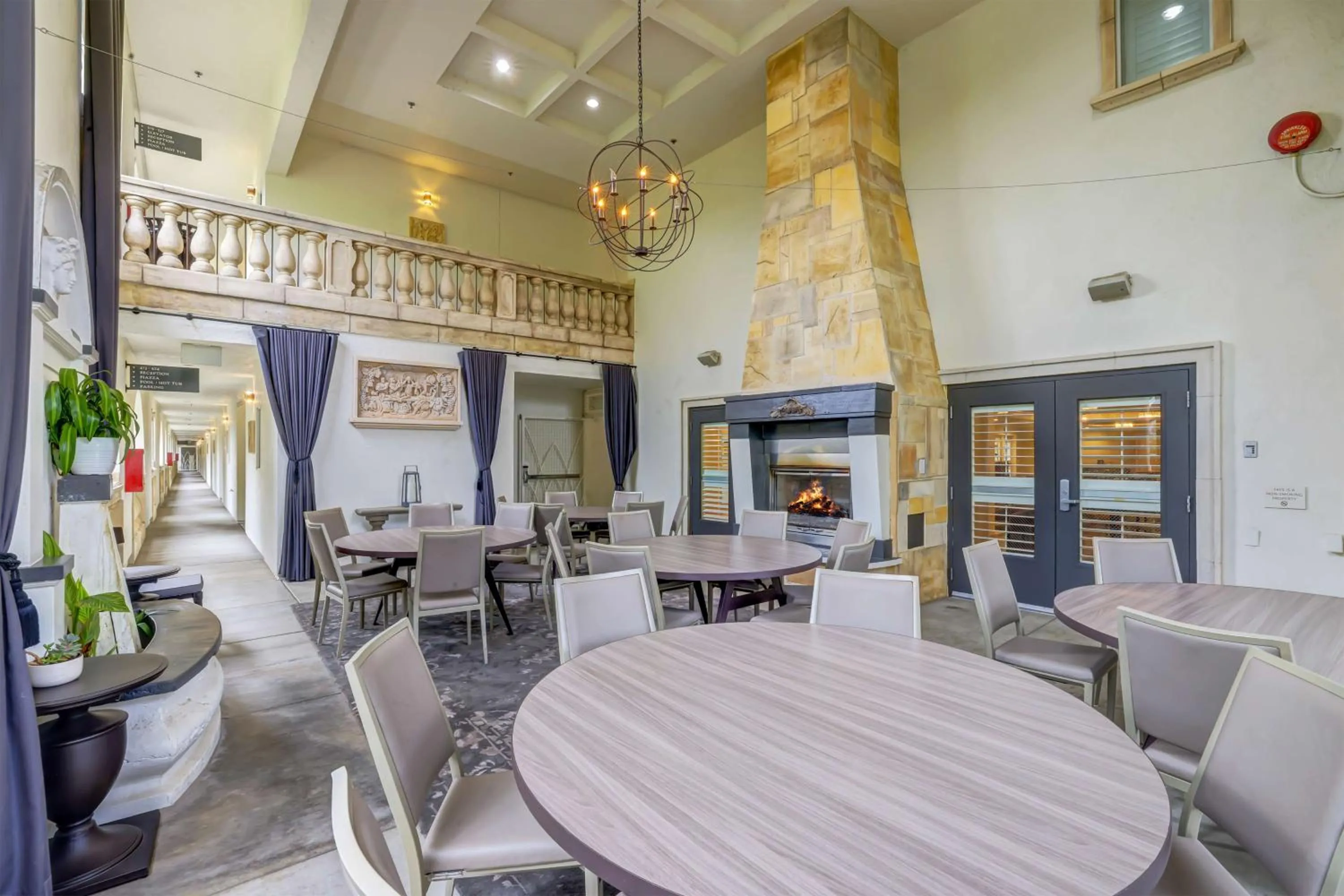 Patio in The Lodge at Healdsburg, Tapestry Collection by Hilton