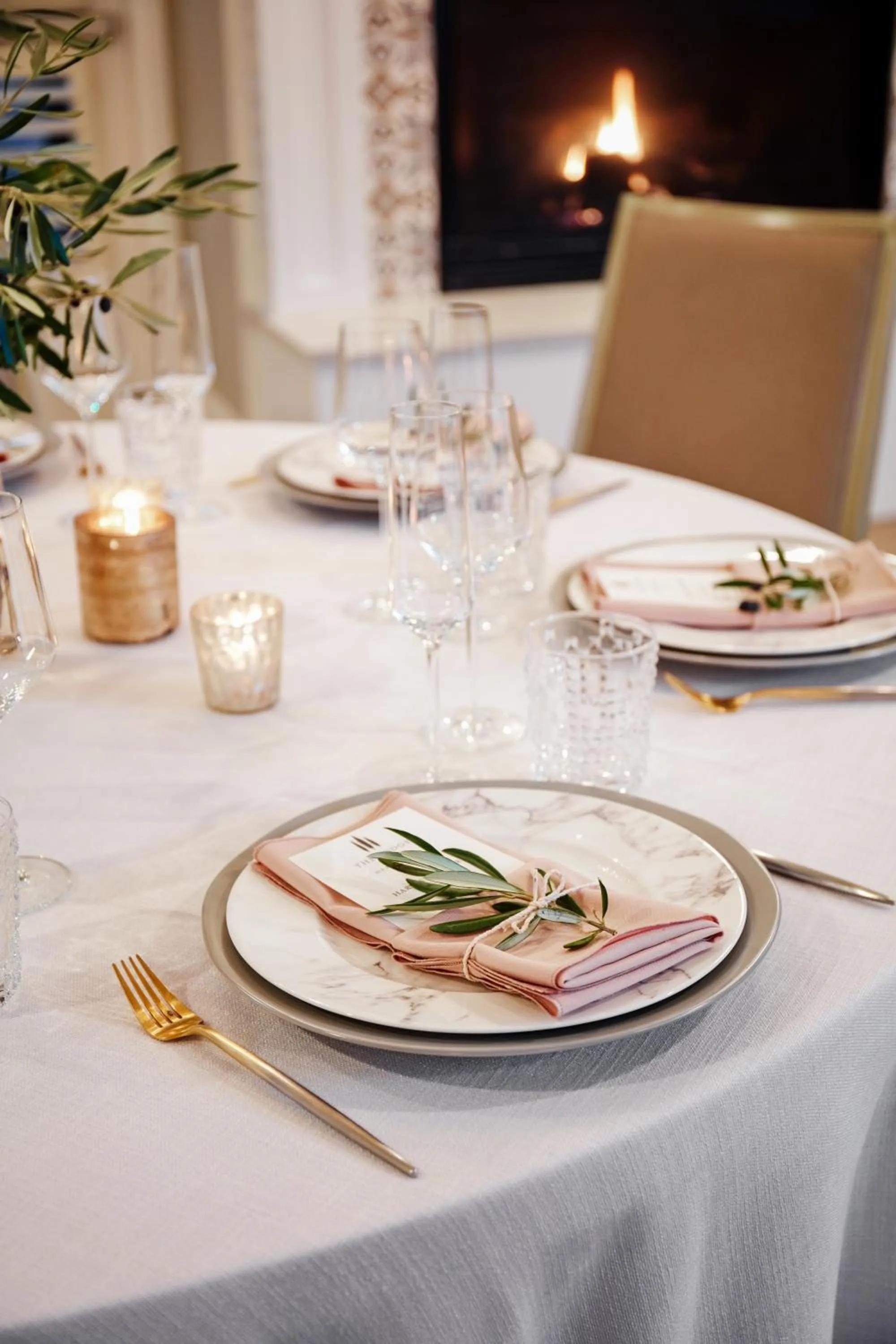 Property building in The Lodge at Healdsburg, Tapestry Collection by Hilton