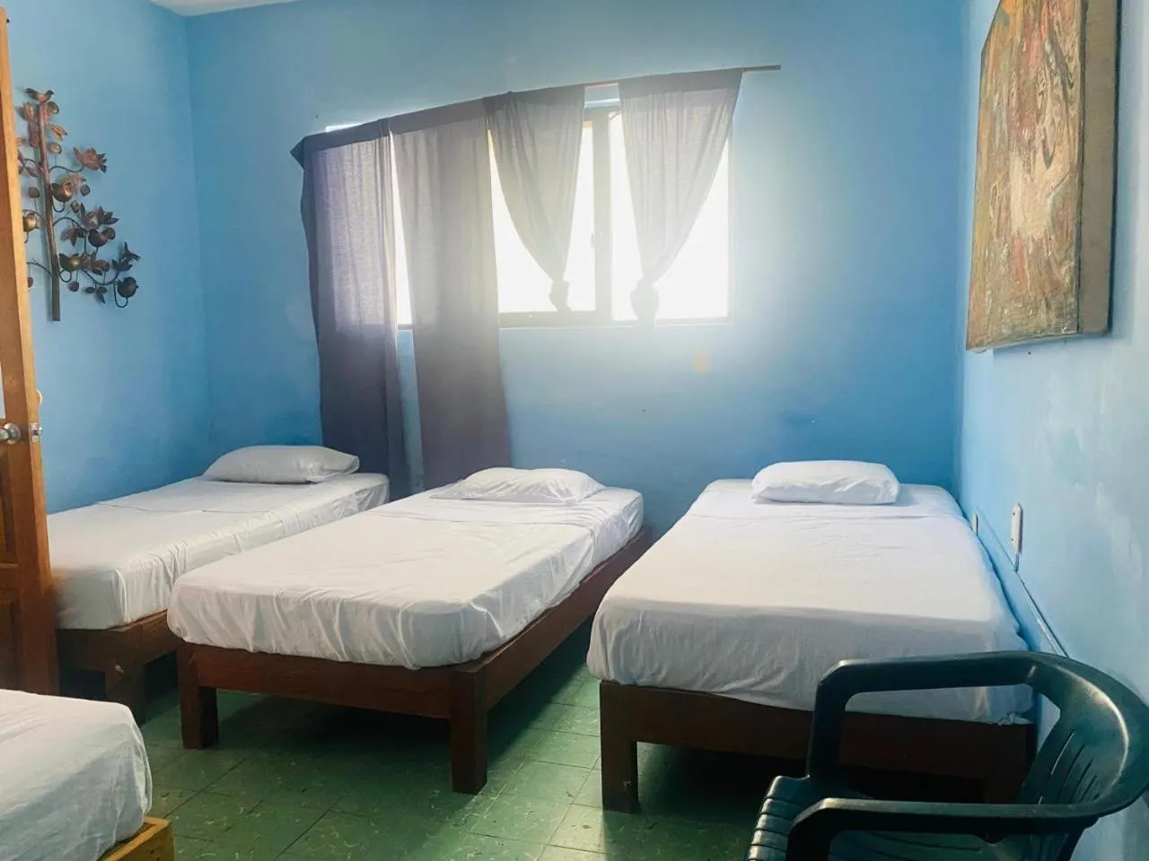 Bed in MayFlower Hotel & Hostal