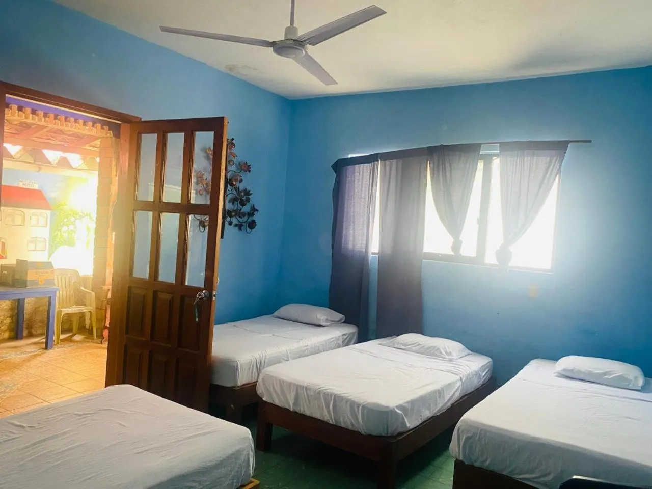 Photo of the whole room in MayFlower Hotel & Hostal