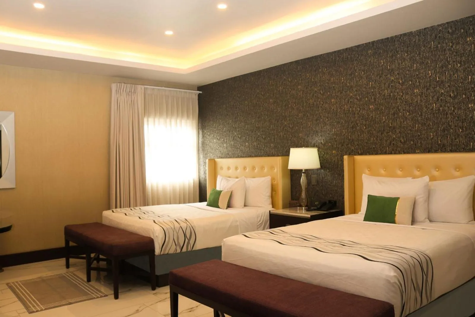 Photo of the whole room, Bed in Hotel Grand One Plaza