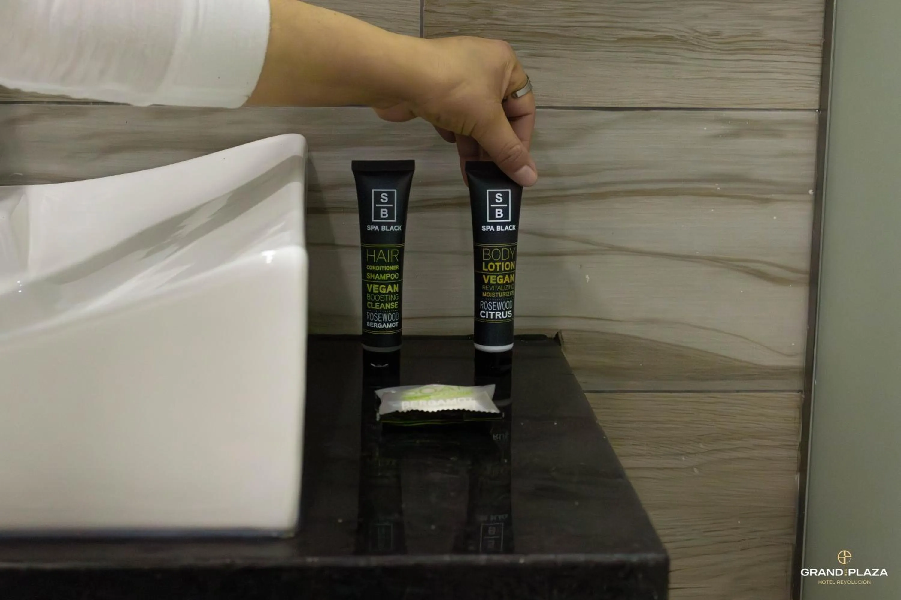 Bathroom in Hotel Grand One Plaza