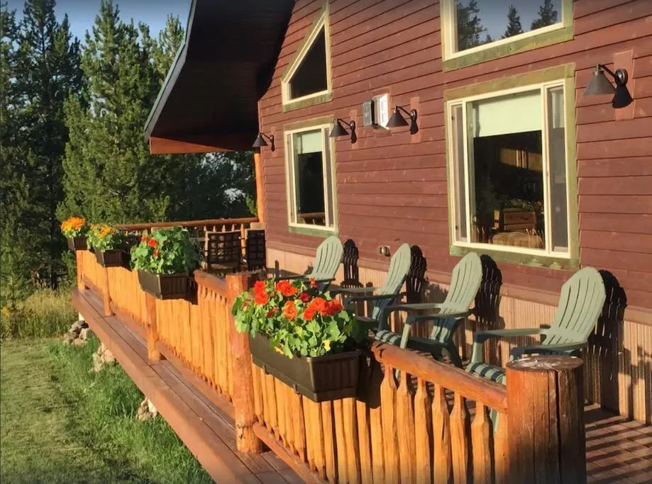 Patio in Fox Den Lodge