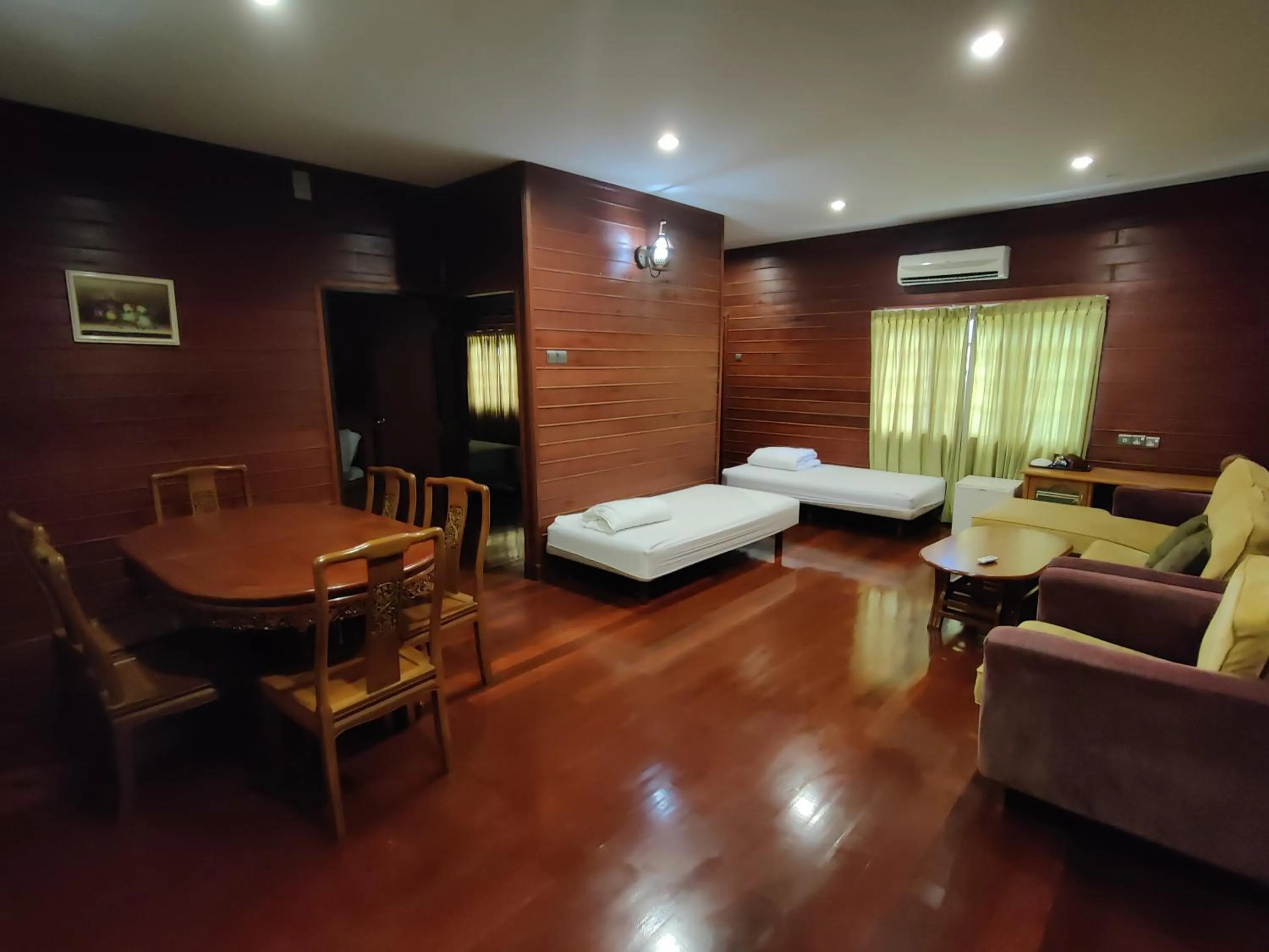 Bed in Tekoma Resort Taman Negara