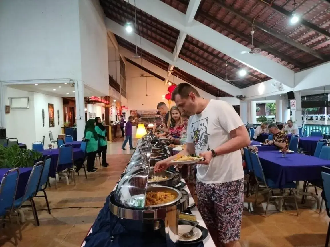 Restaurant/places to eat in Tekoma Resort Taman Negara Restaurant/places to eat in Tekoma Resort Taman Negara