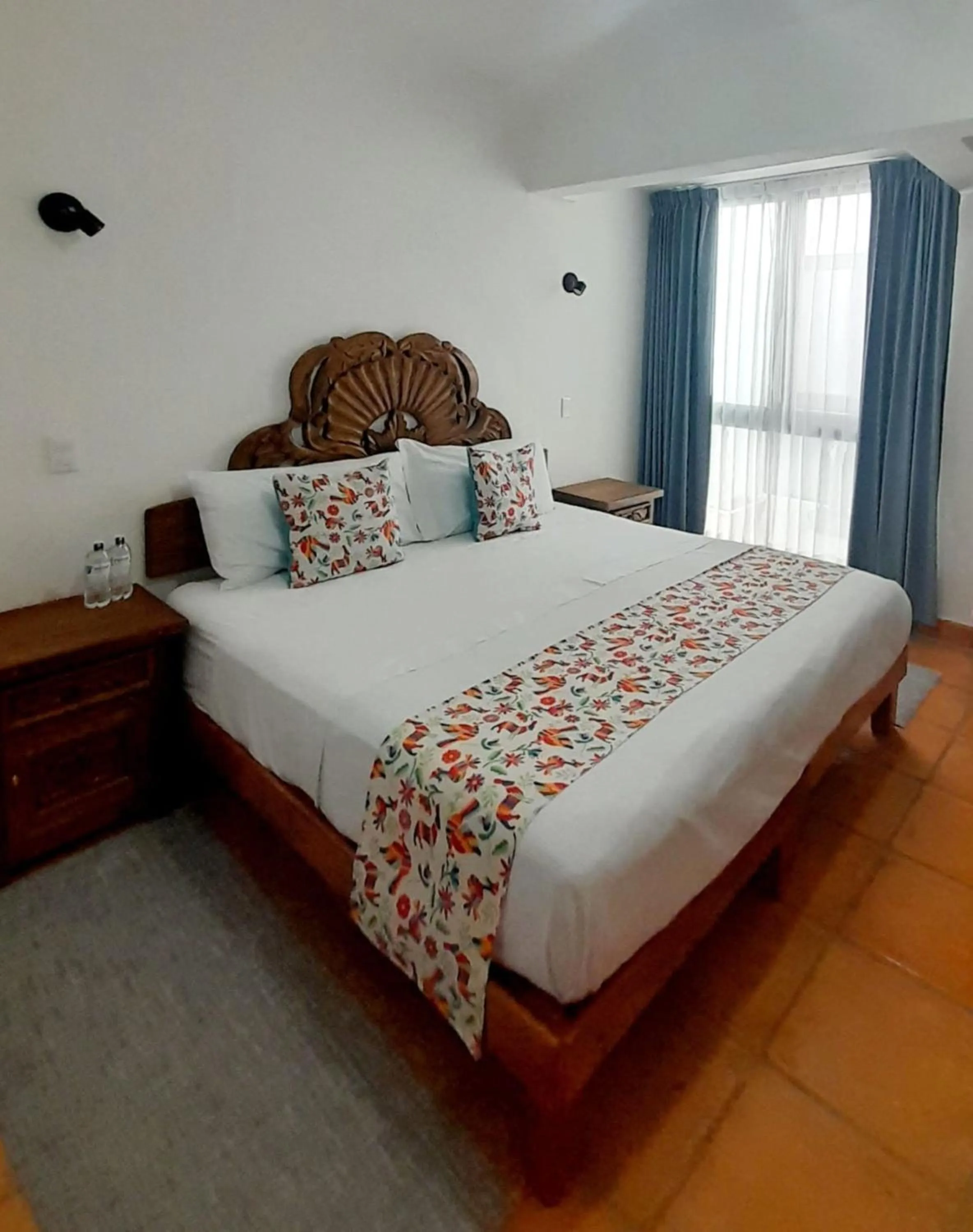 Property building, Bed in Hotel La Lejona